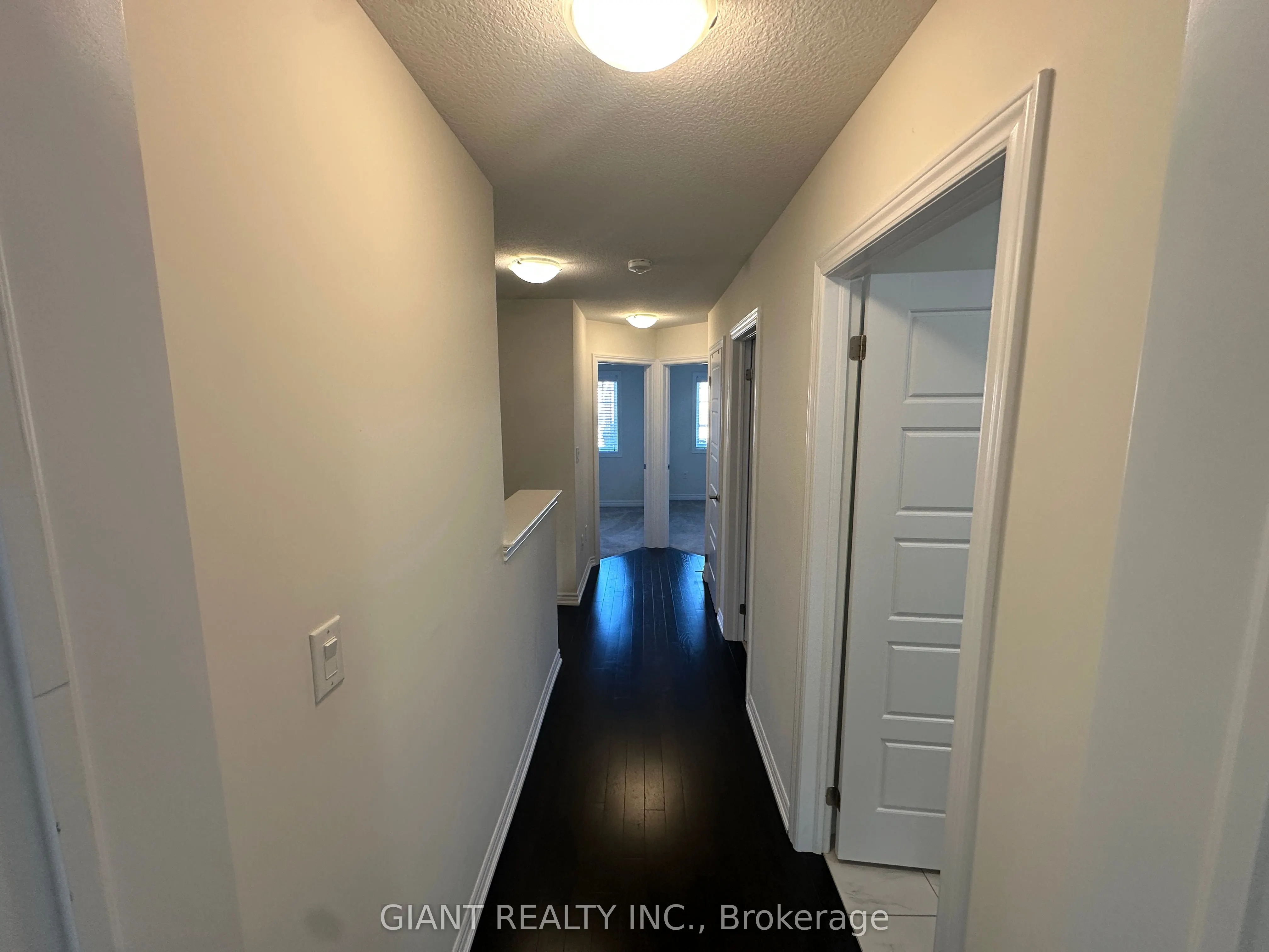 90 Esther Crescent