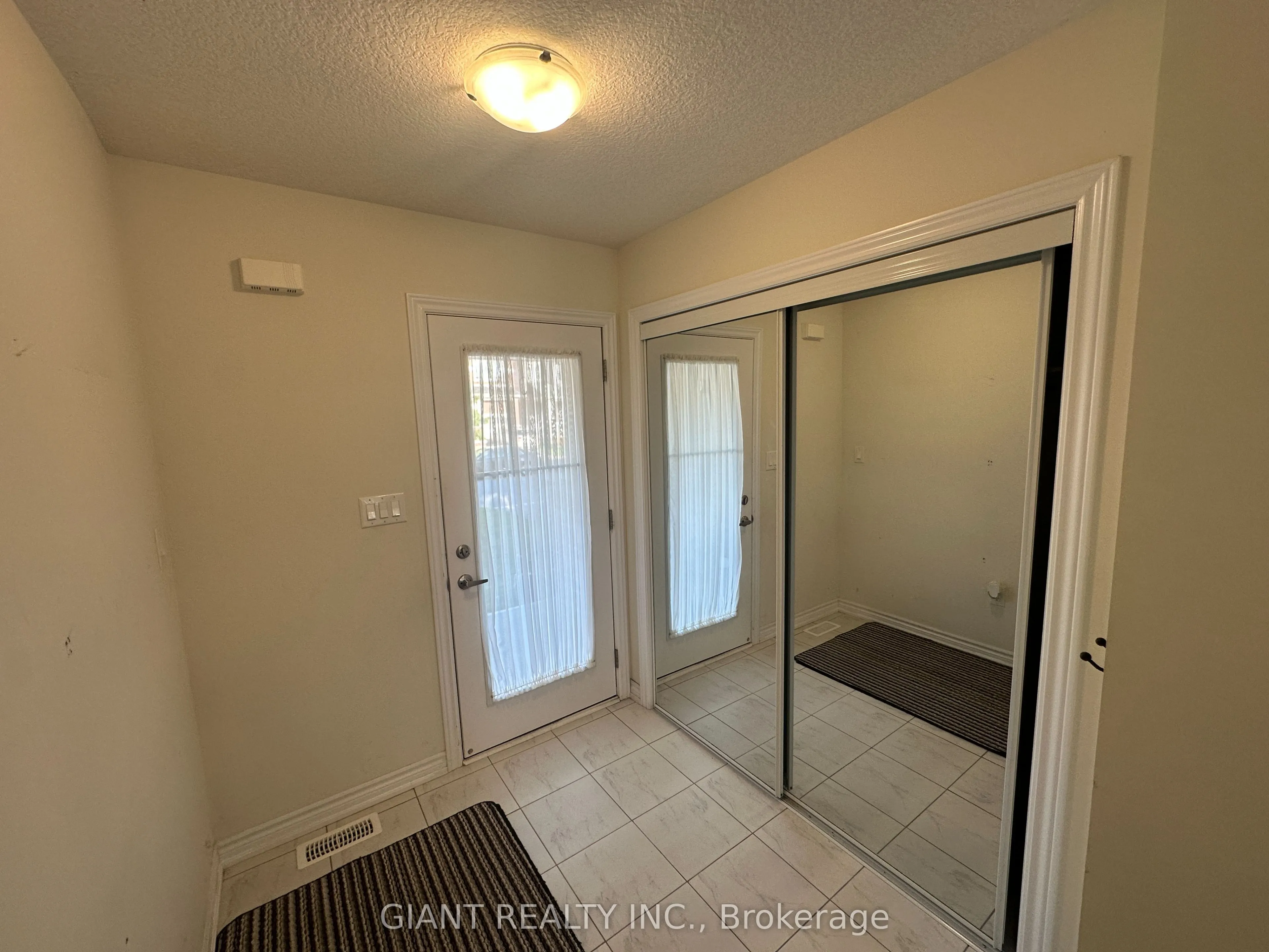 90 Esther Crescent