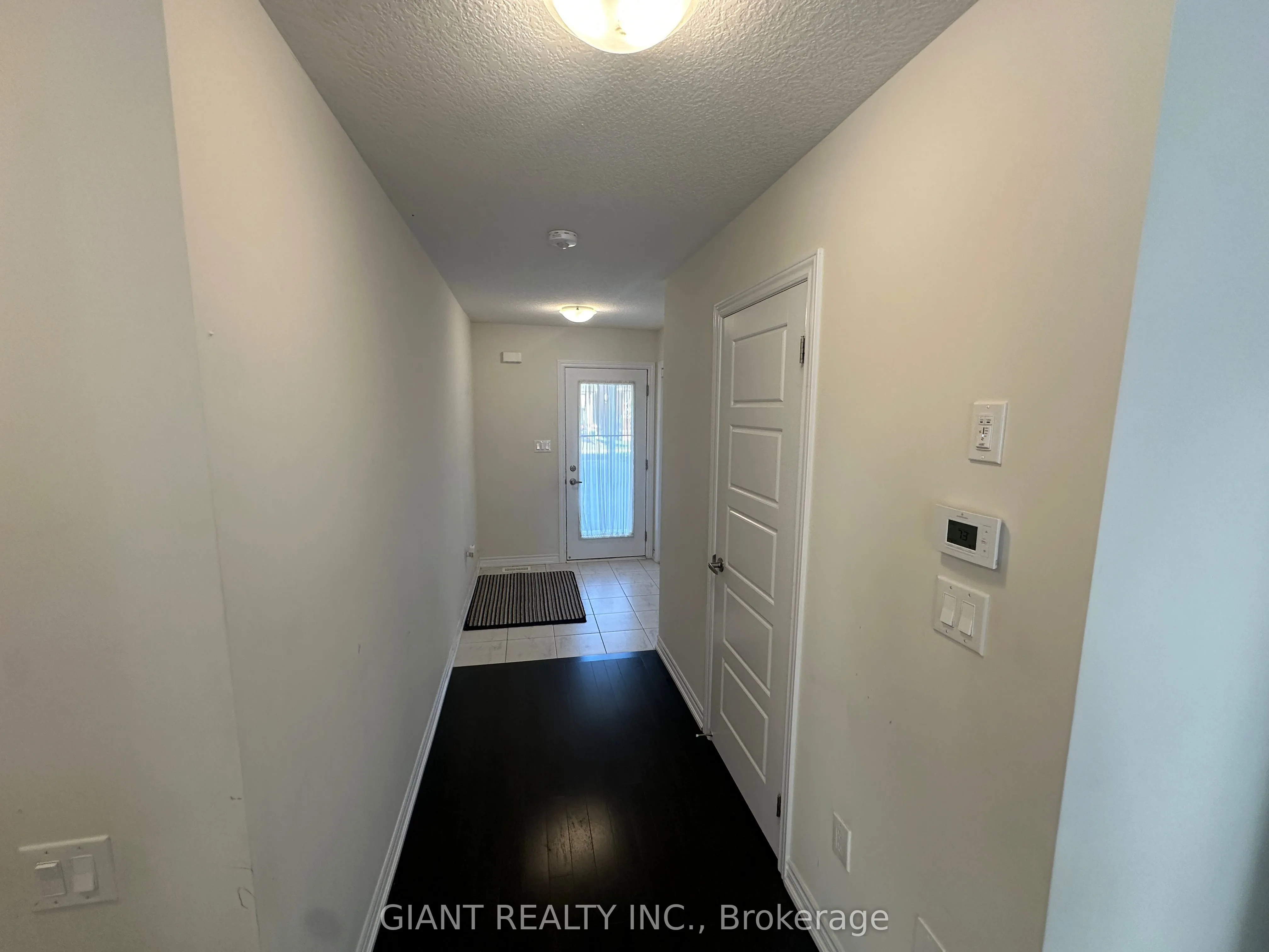 90 Esther Crescent