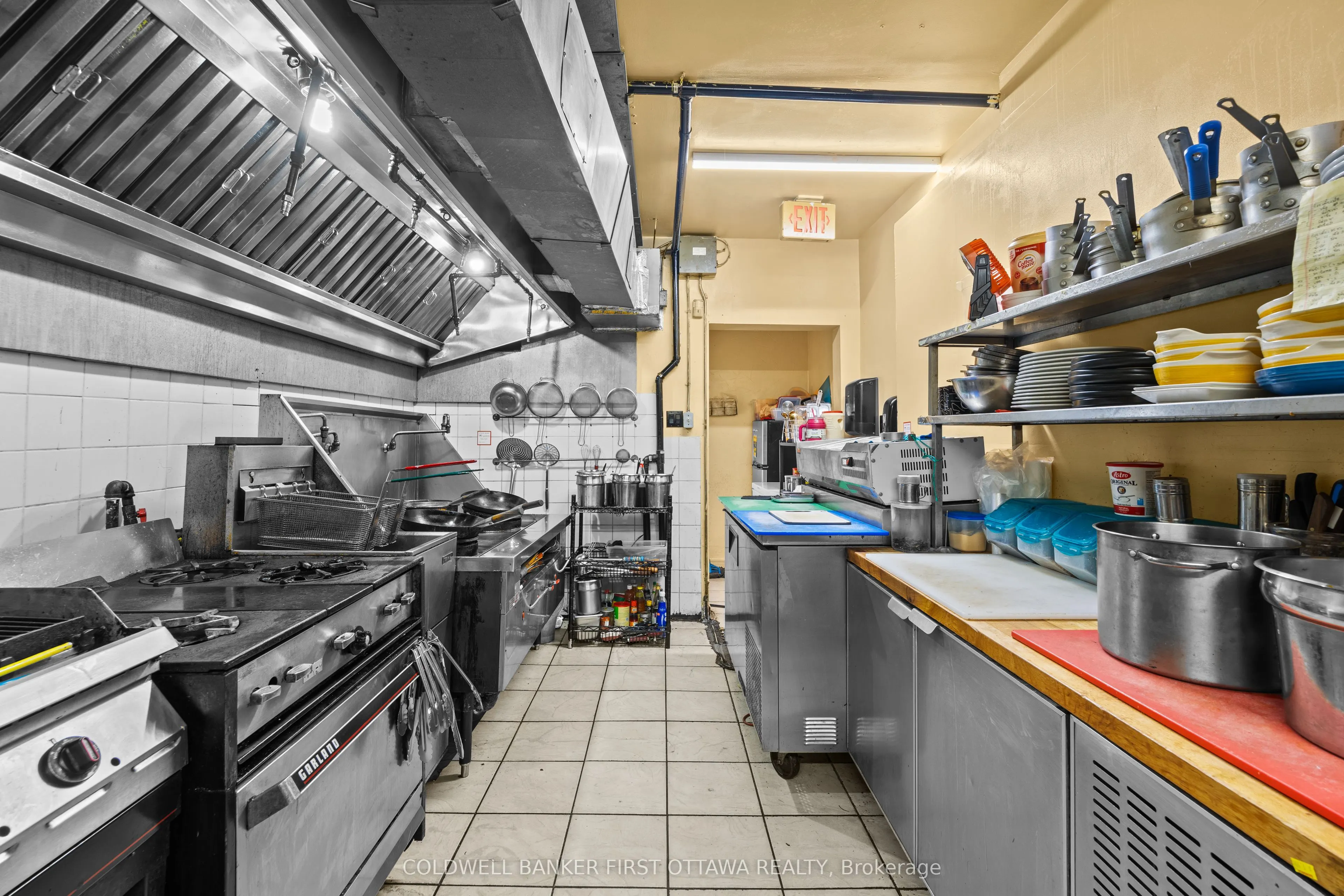 121 Preston Street W