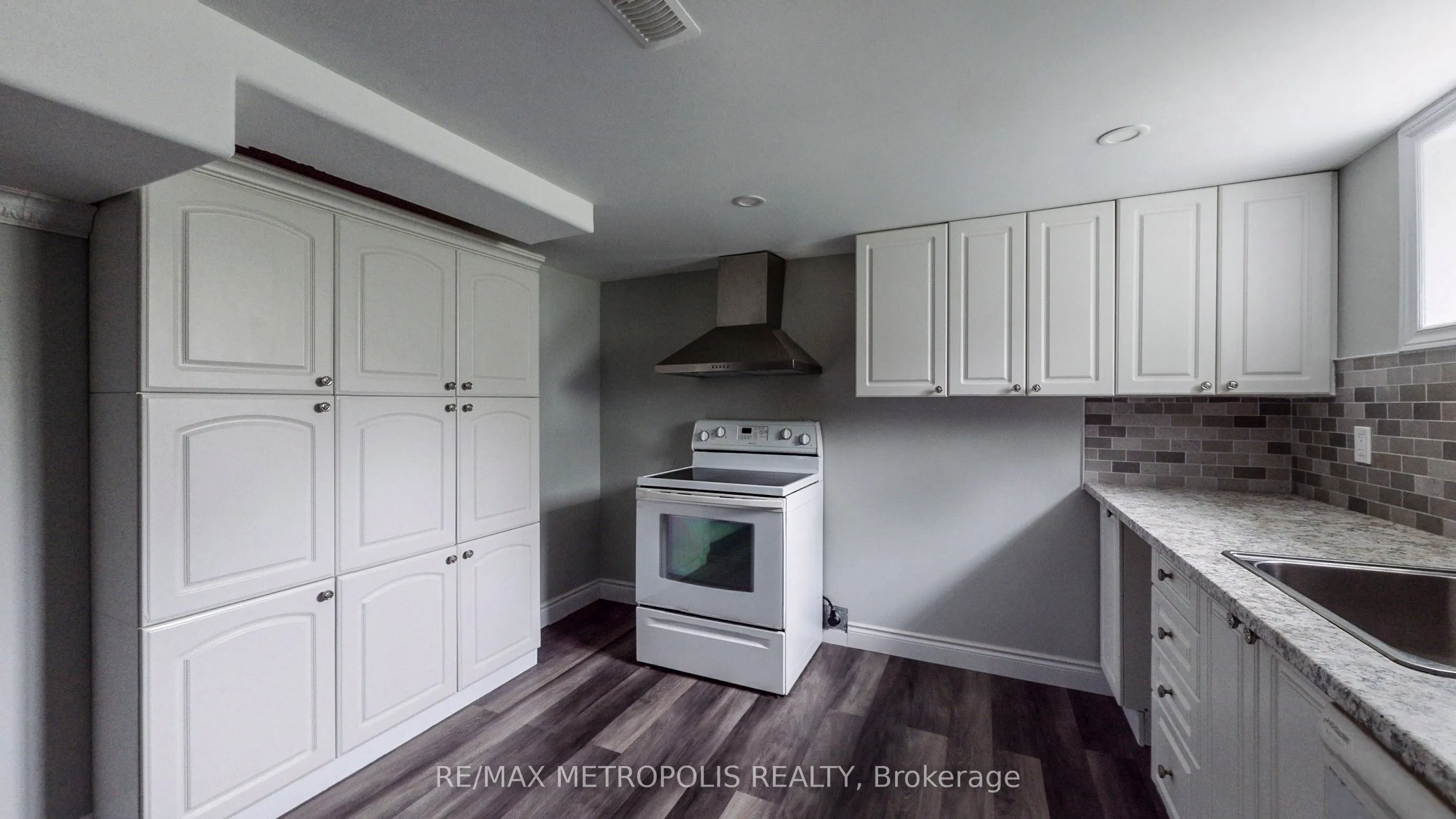 1020 Brewer Street, #Main