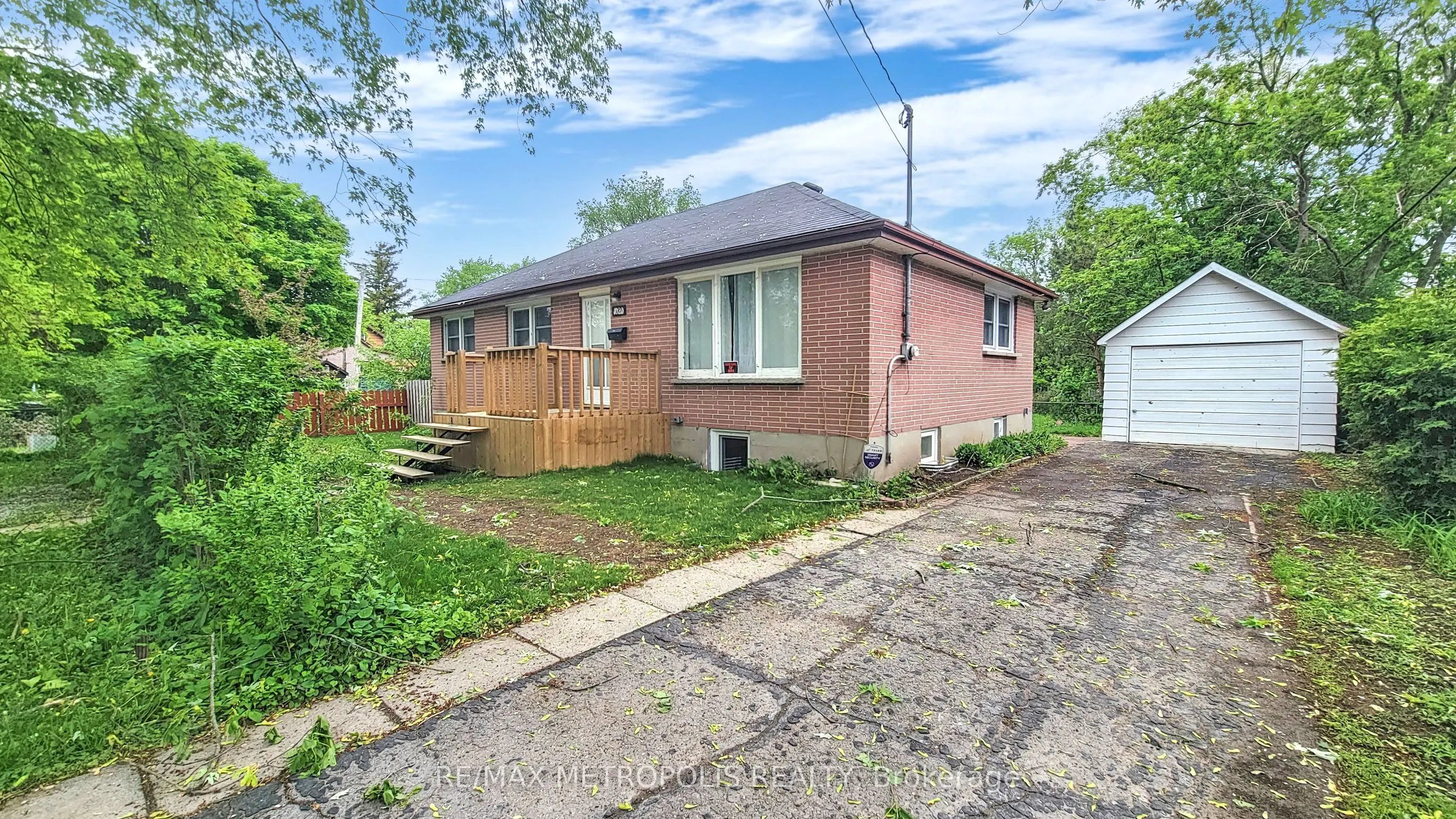 1020 Brewer Street, #Main