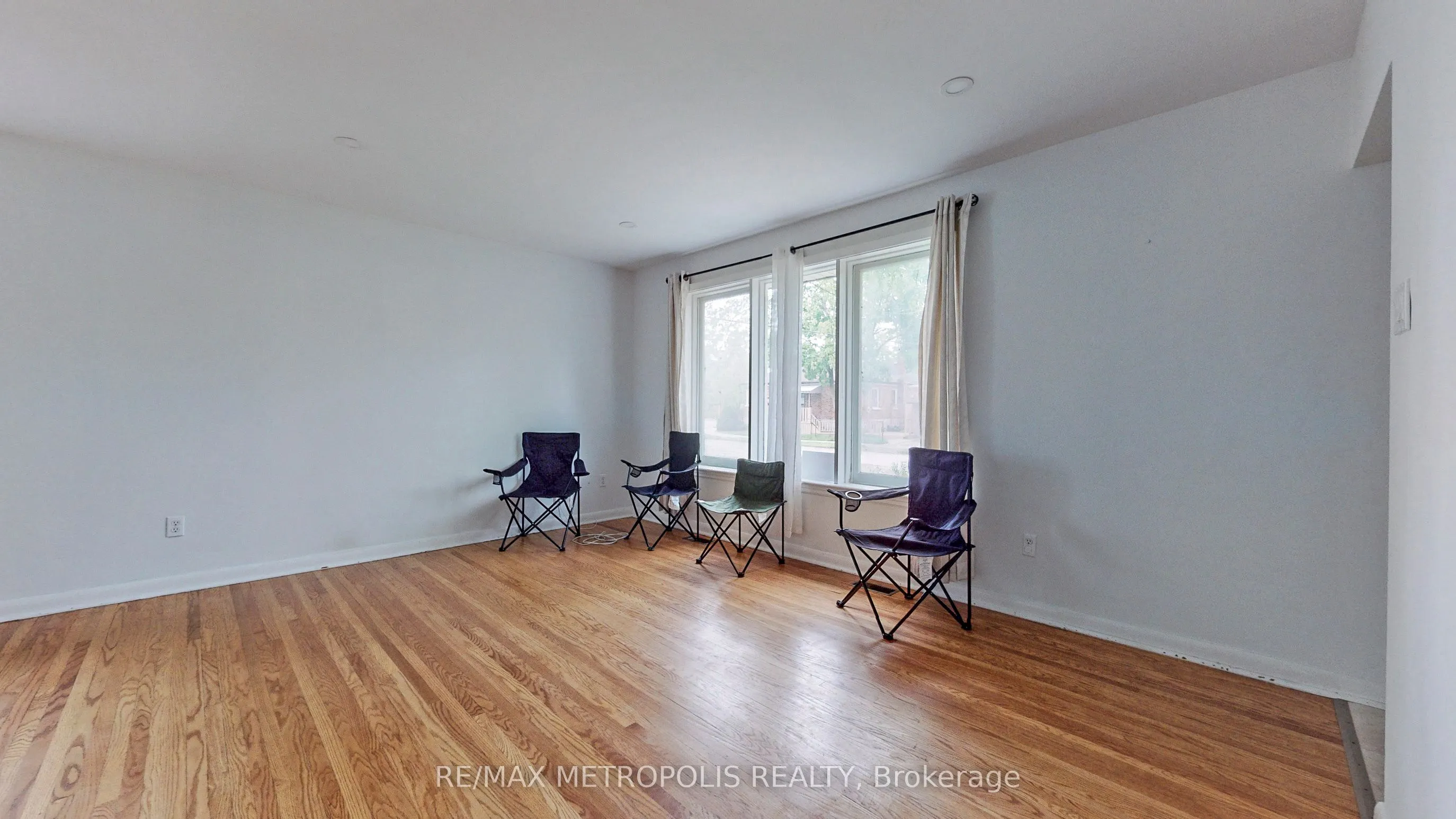 1020 Brewer Street, #Main