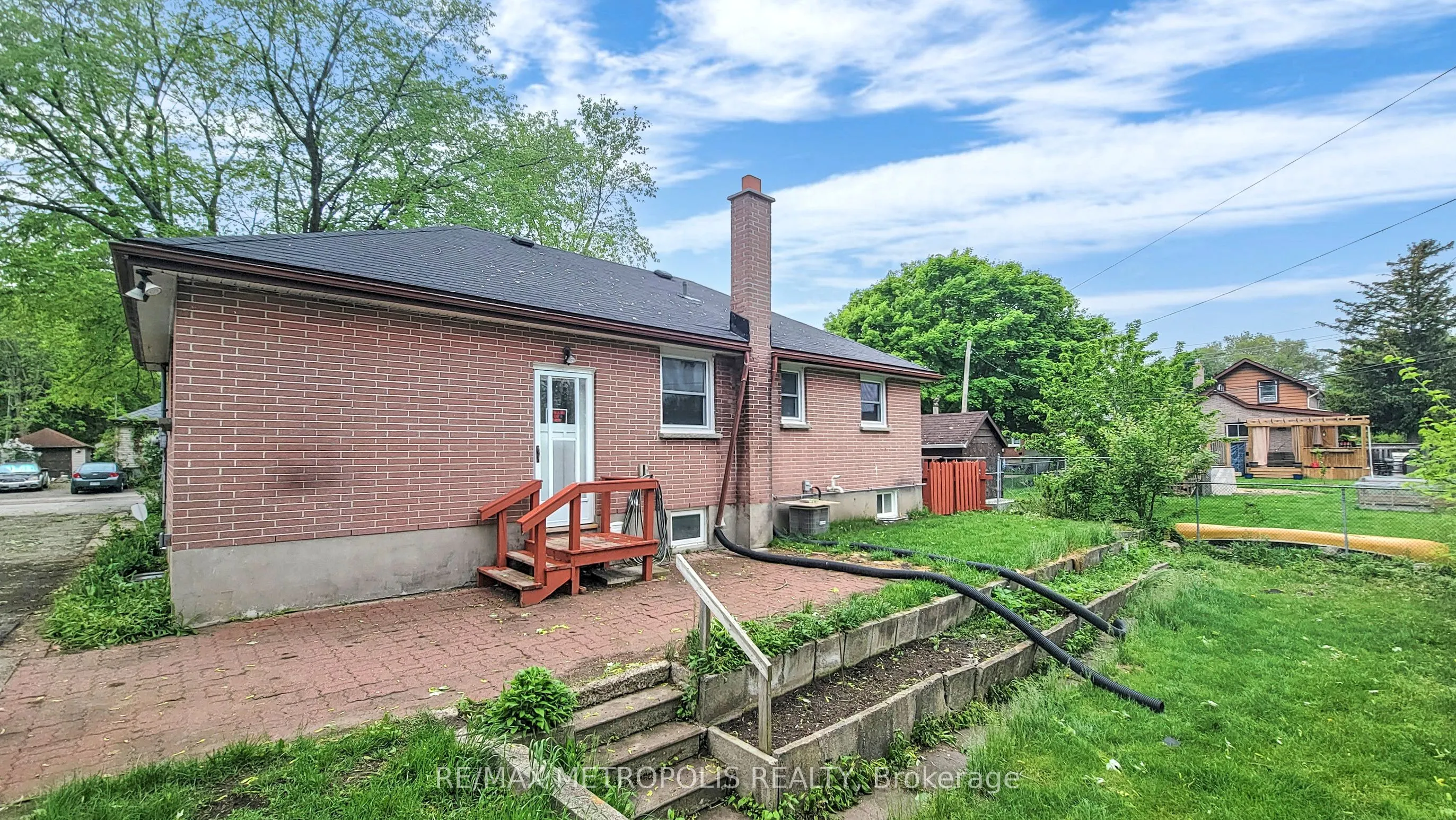 1020 Brewer Street, #Main