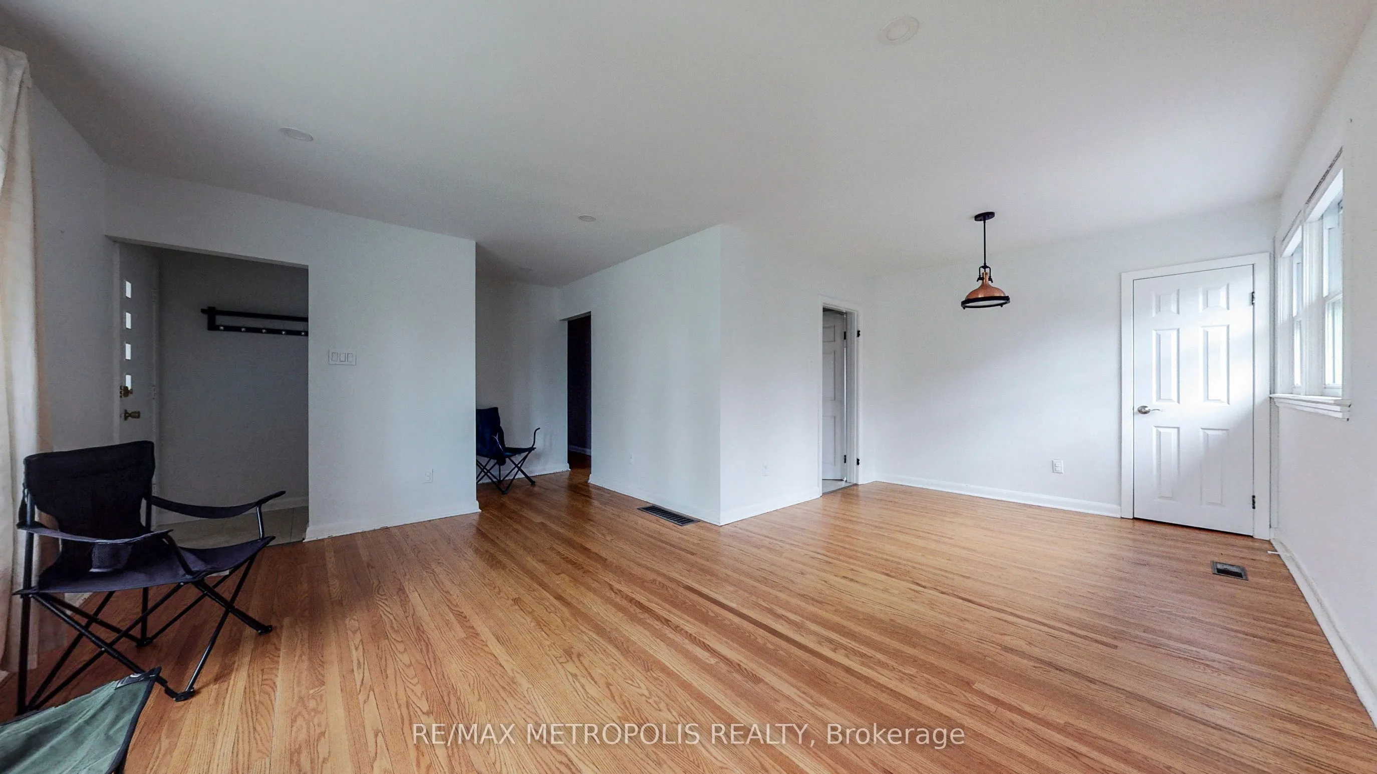 1020 Brewer Street, #Main