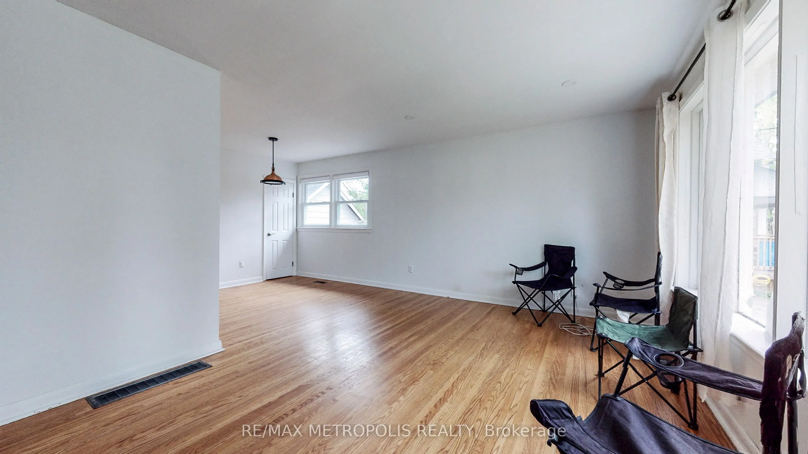 1020 Brewer Street, #Main