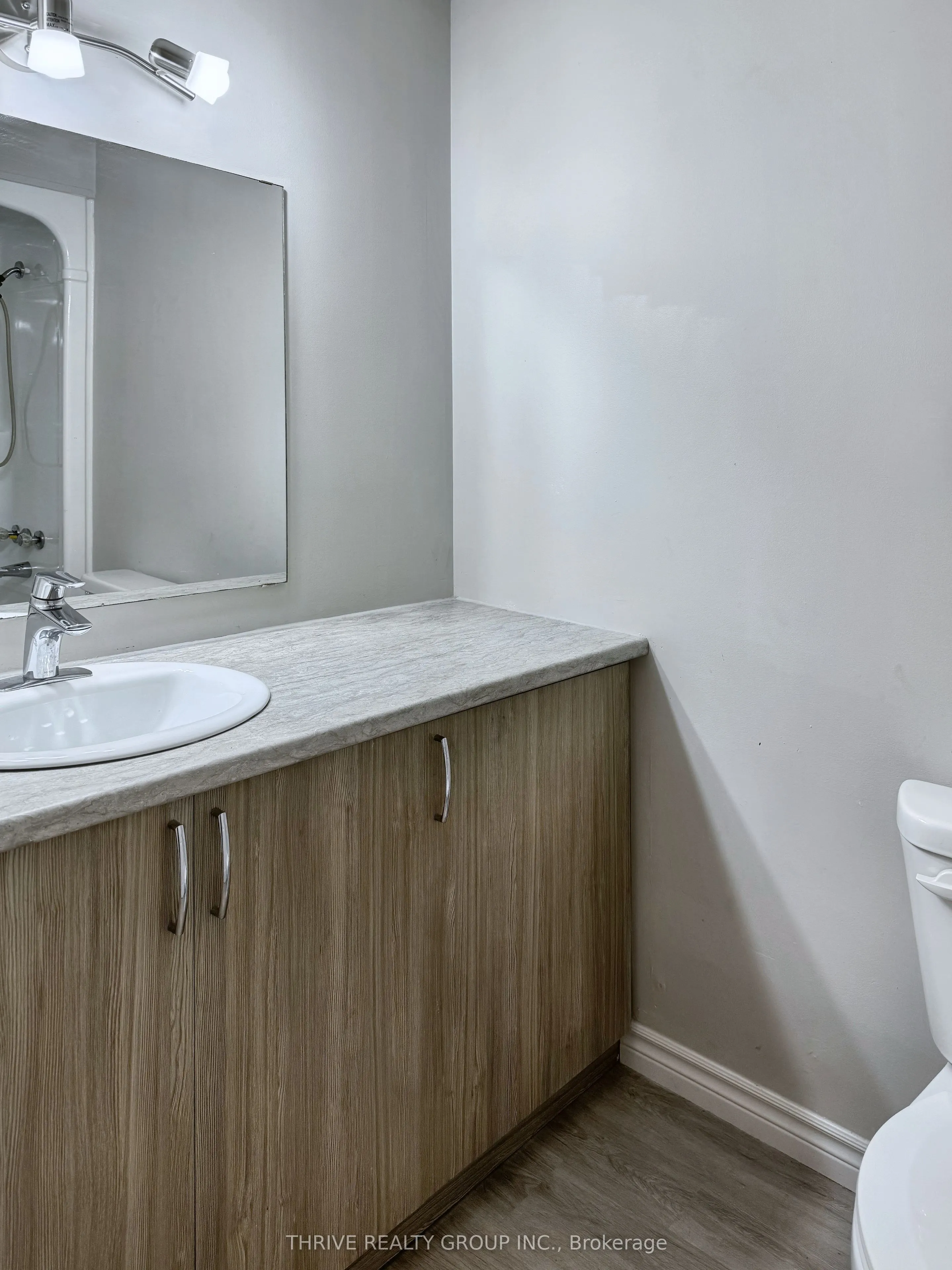 156 Main Street, #4