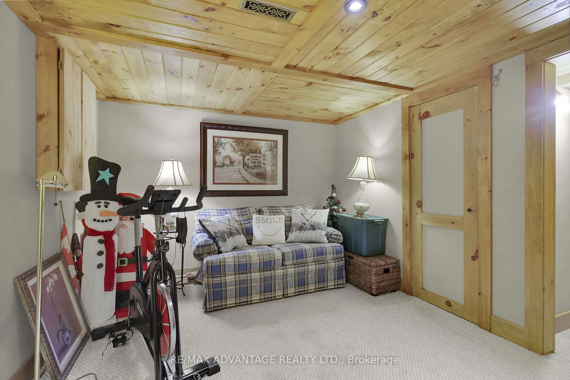 17 Blackacres Boulevard, #2