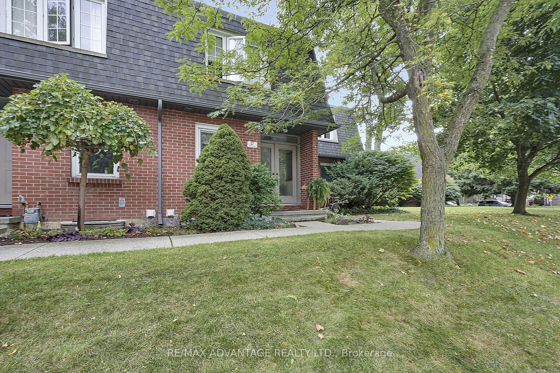 17 Blackacres Boulevard, #2