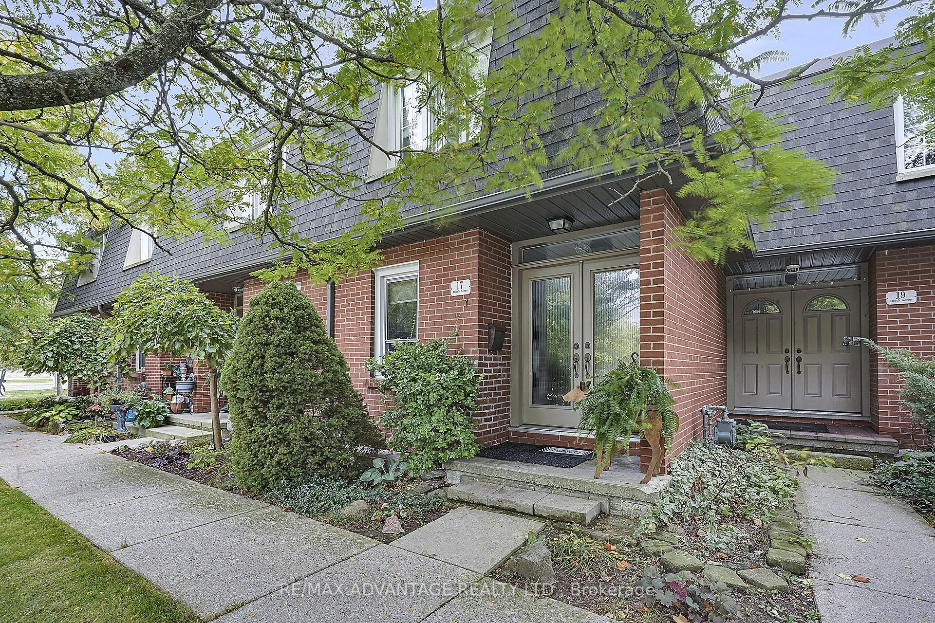 17 Blackacres Boulevard, #2