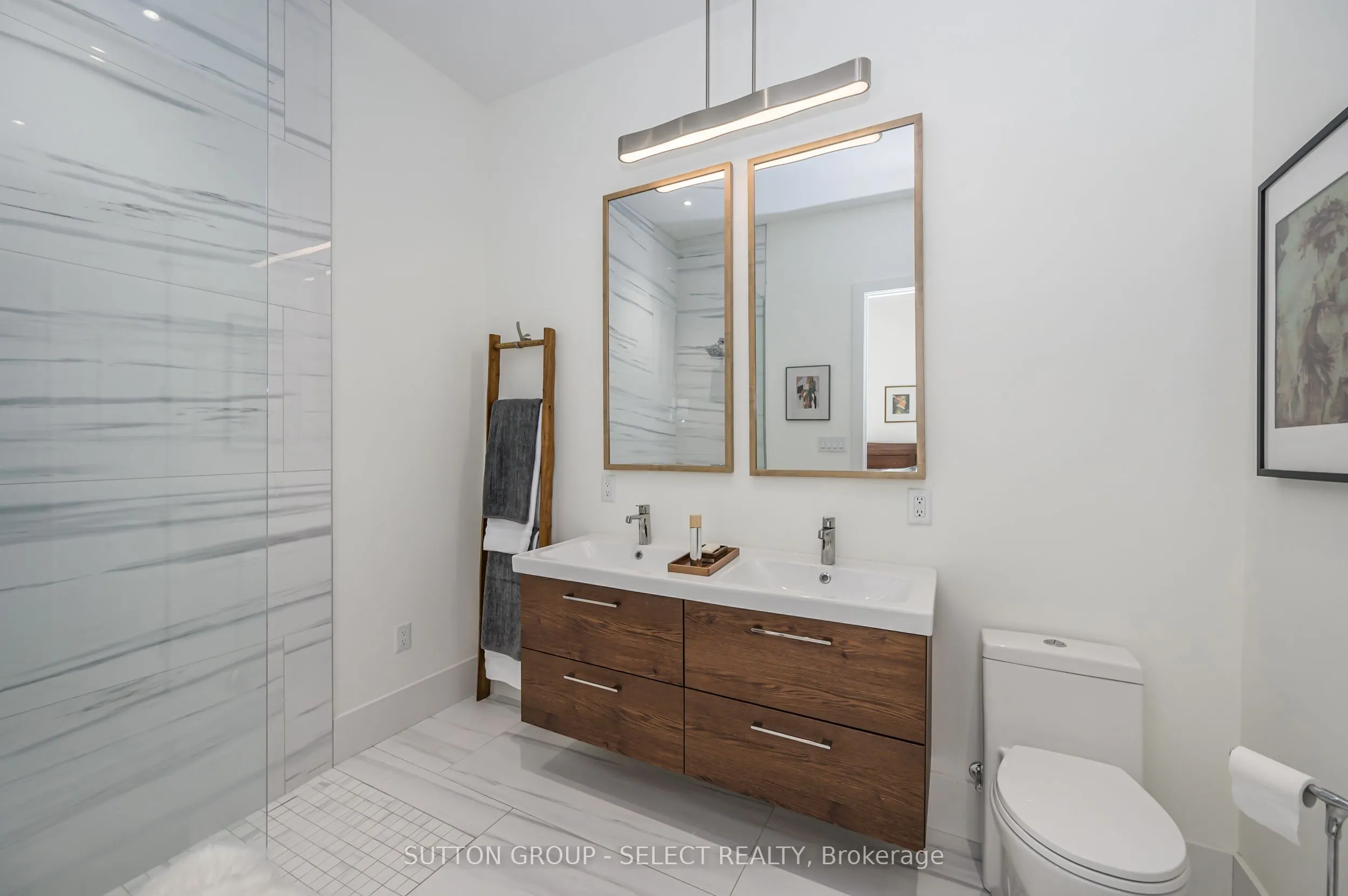 185 Commissioners Road E