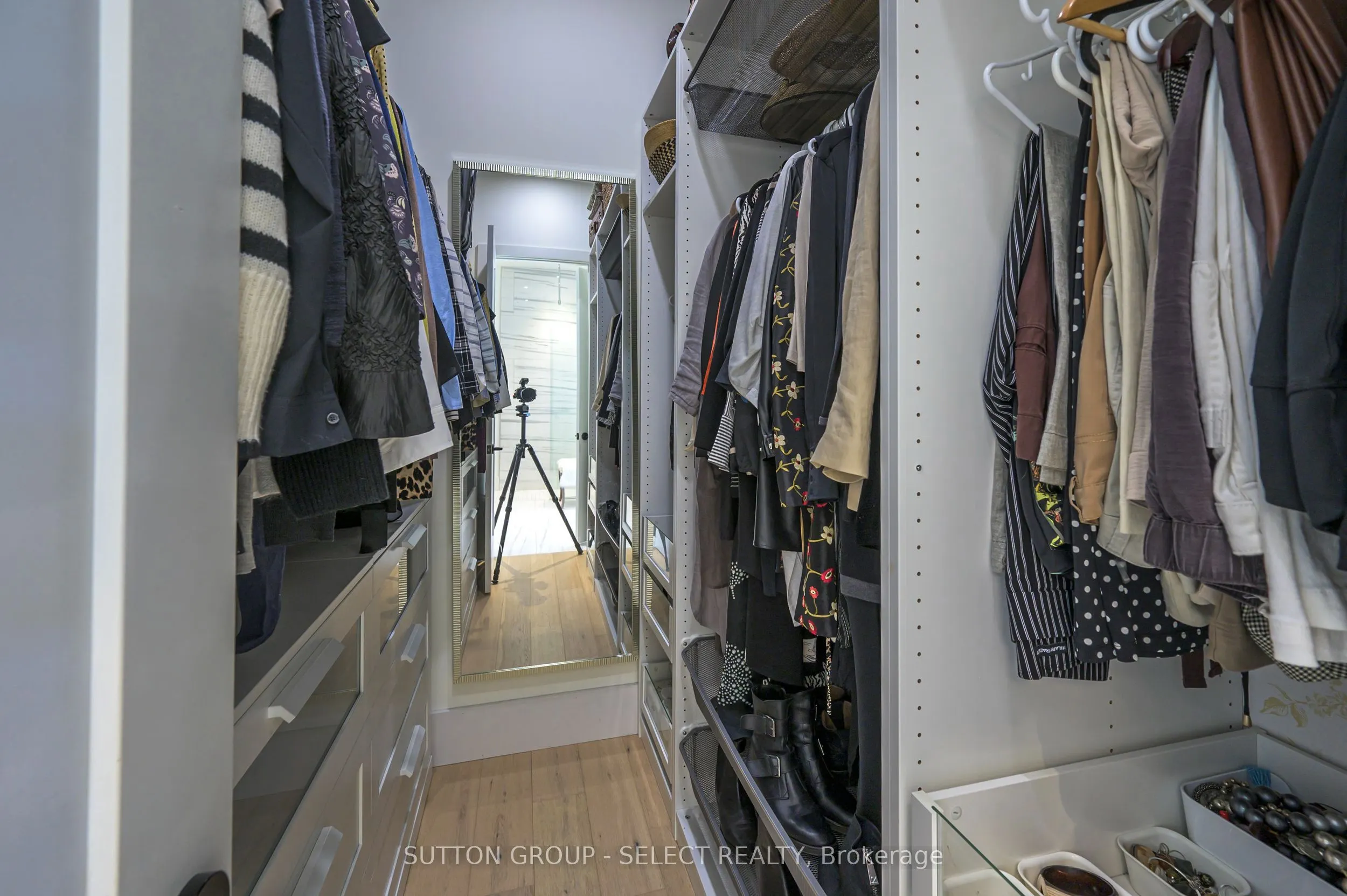 185 Commissioners Road E