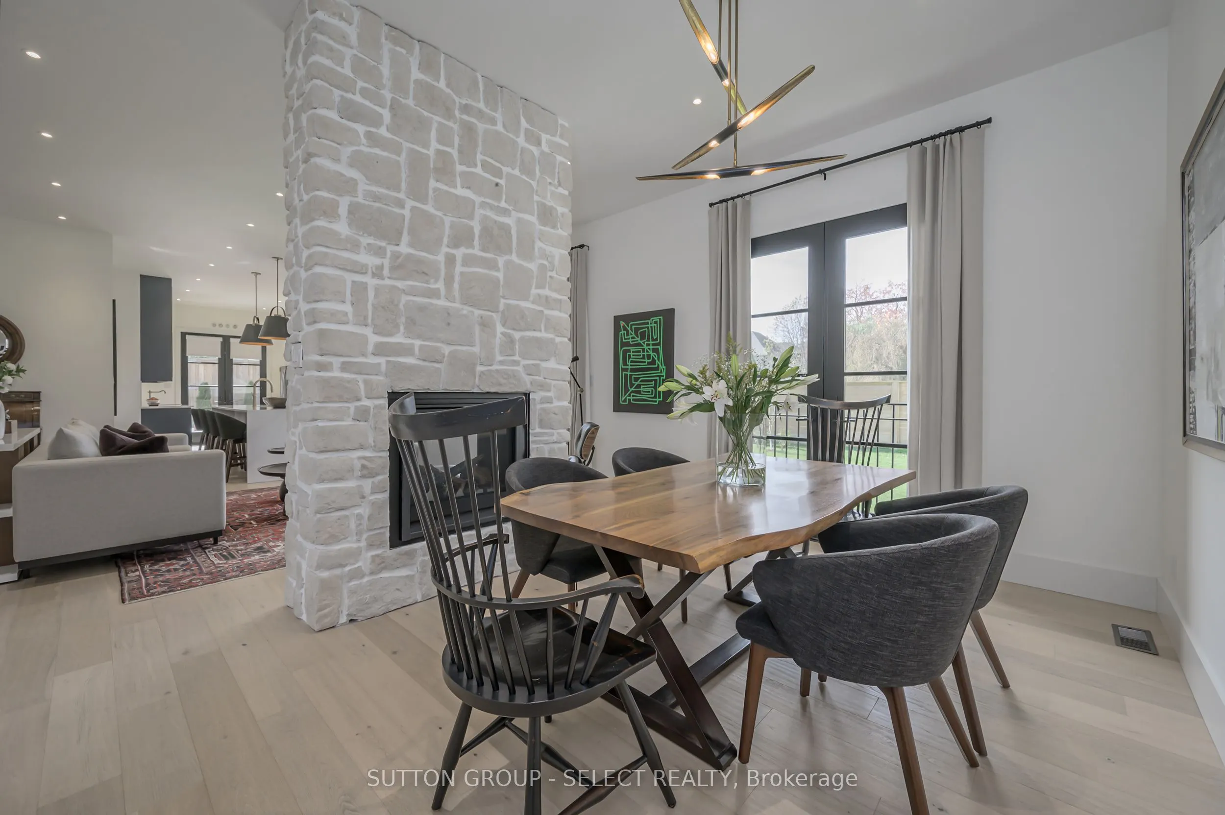 185 Commissioners Road E