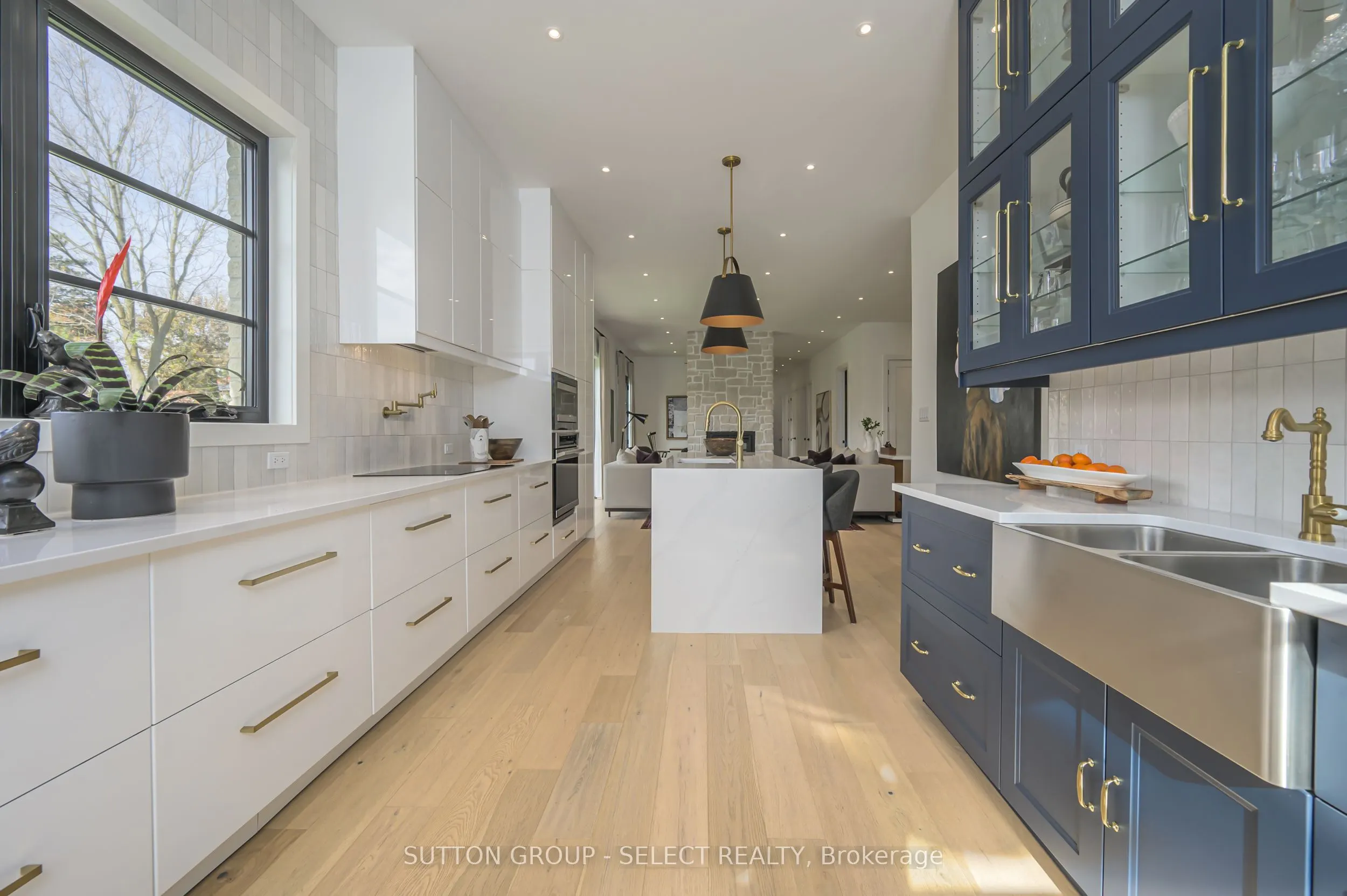 185 Commissioners Road E