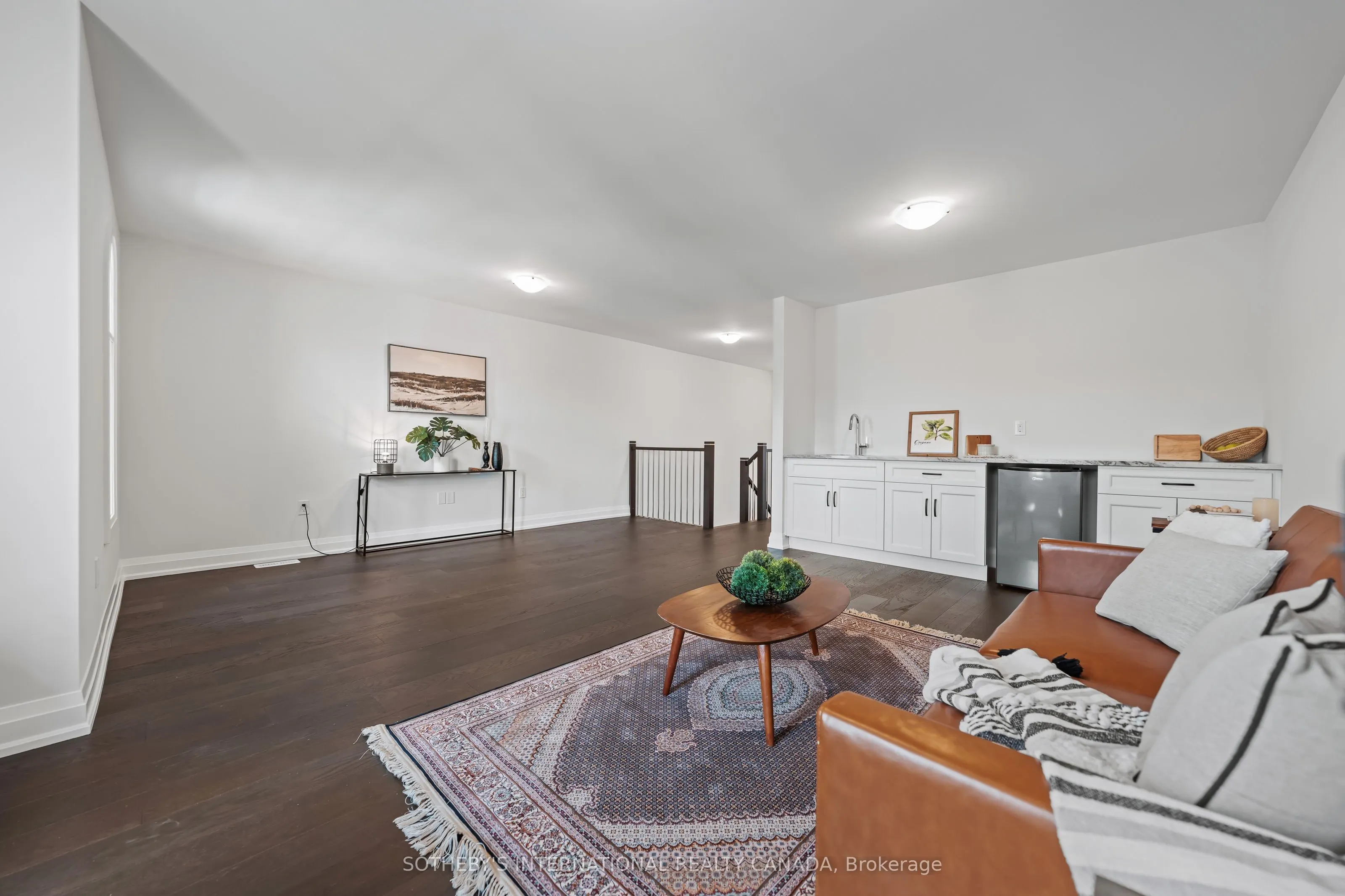 675 Victoria Road N, #23