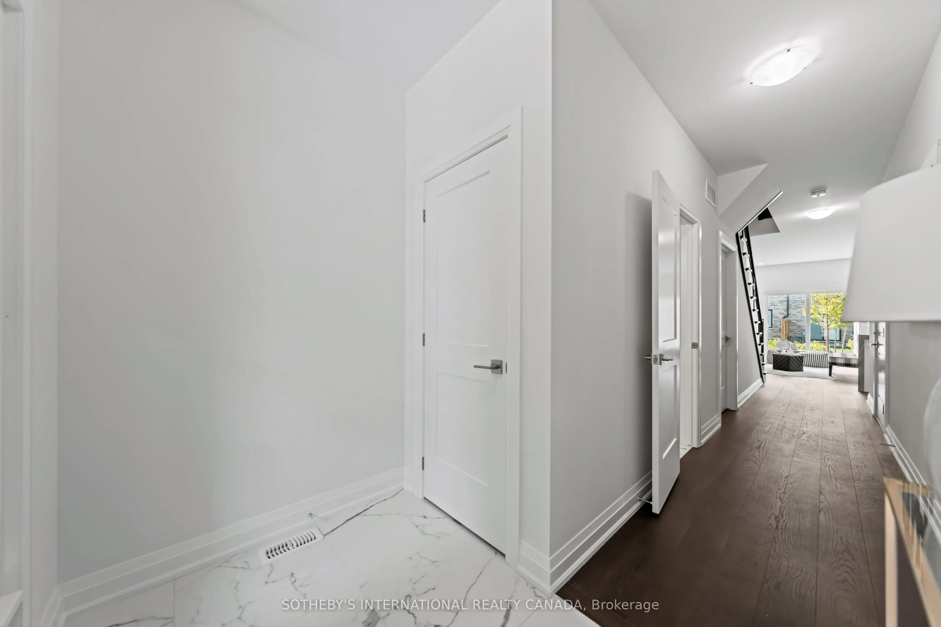 675 Victoria Road N, #23