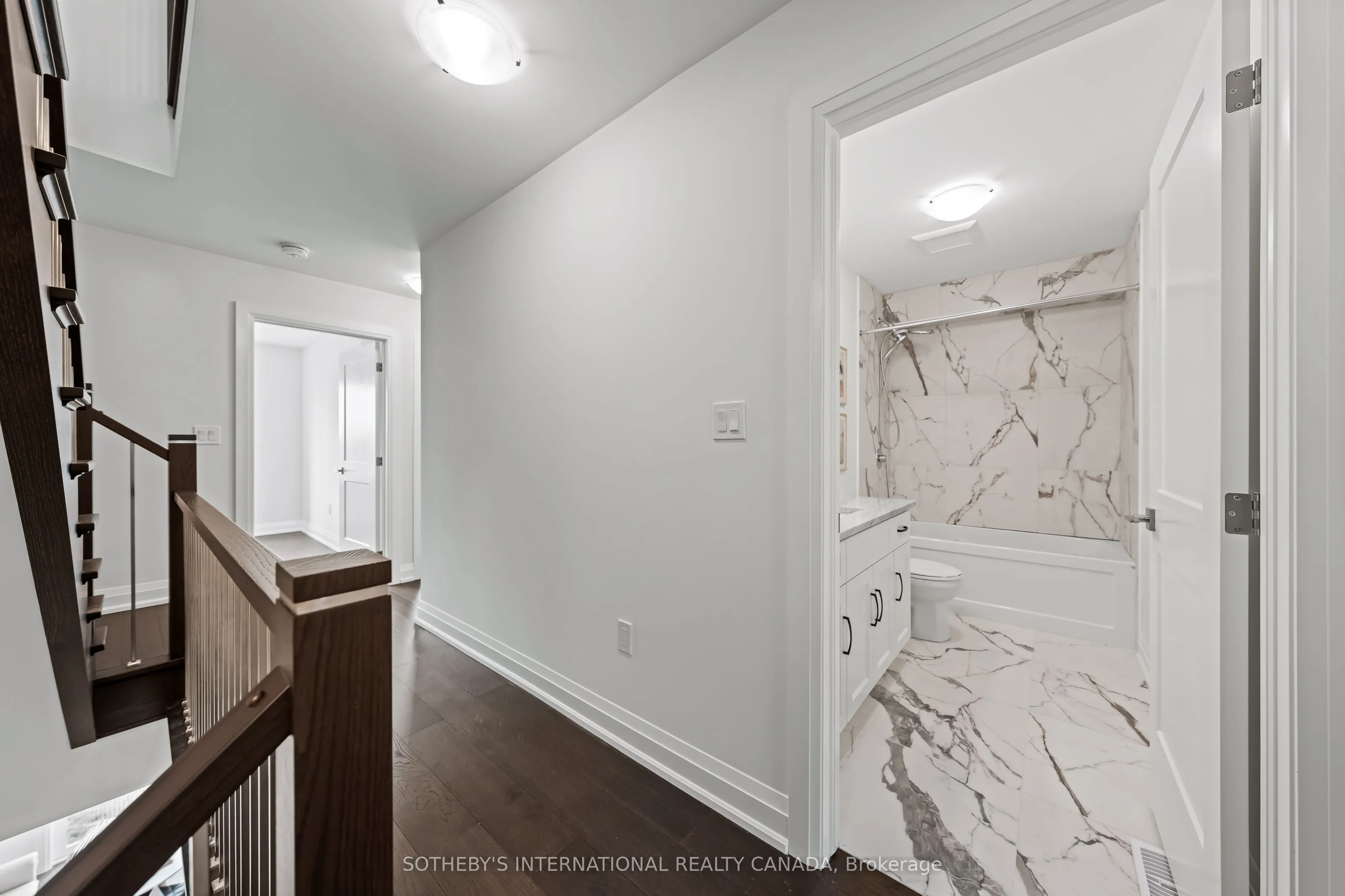 675 Victoria Road N, #23