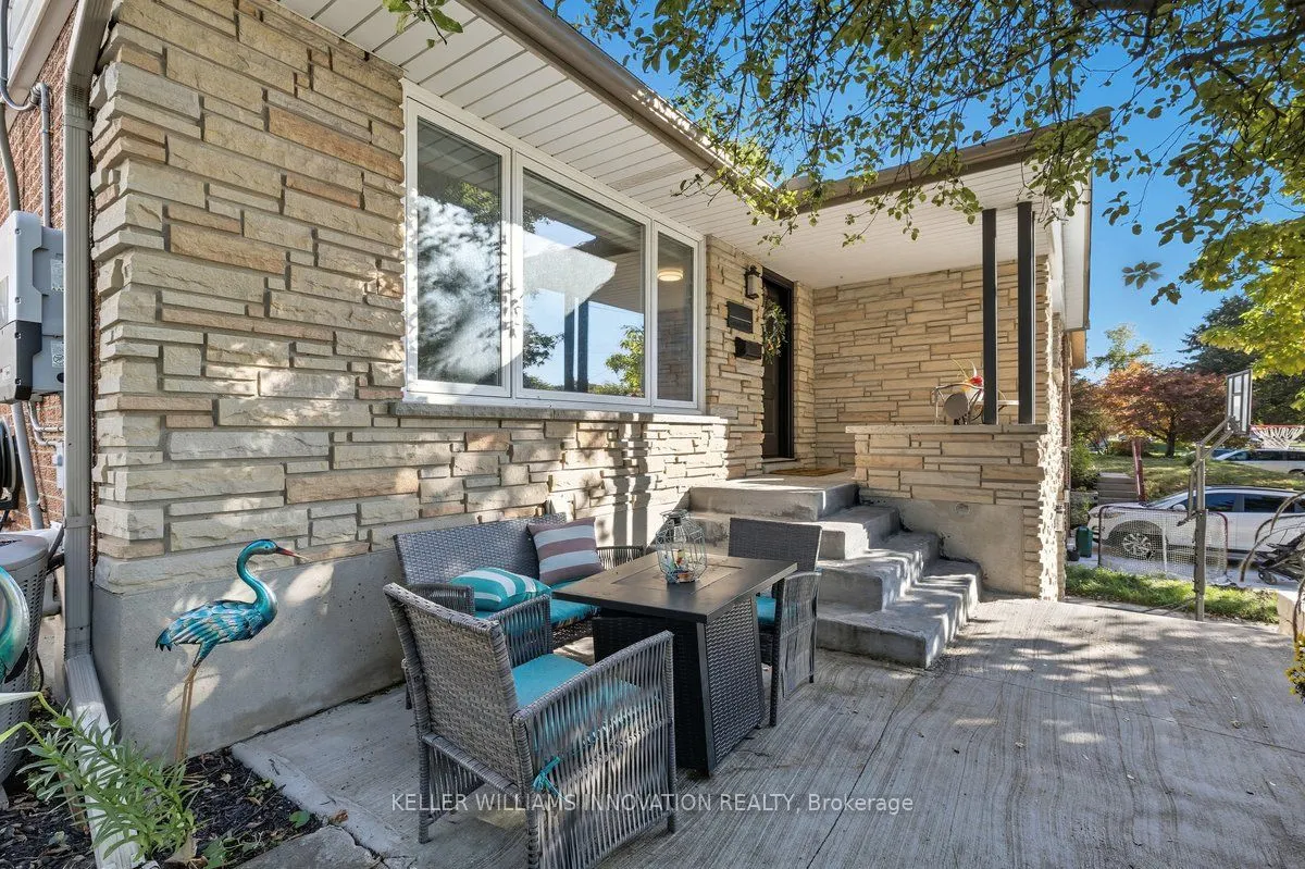 40 Rennie Drive