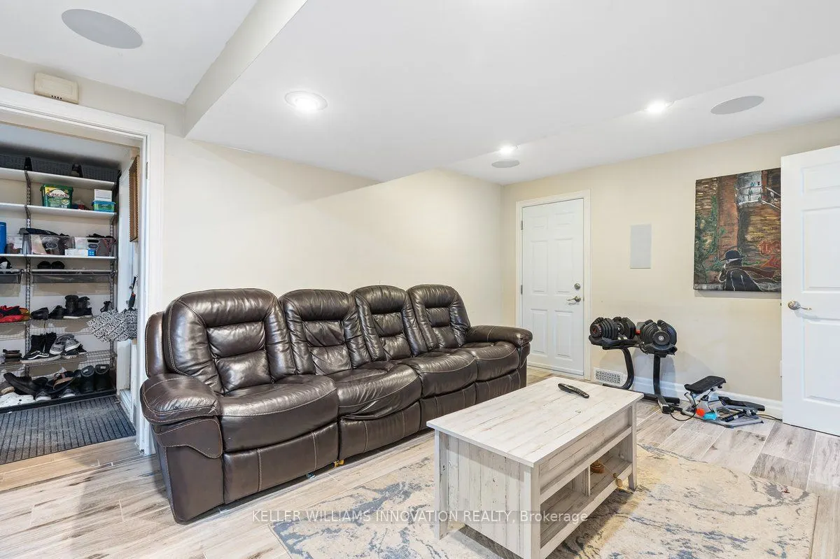 40 Rennie Drive