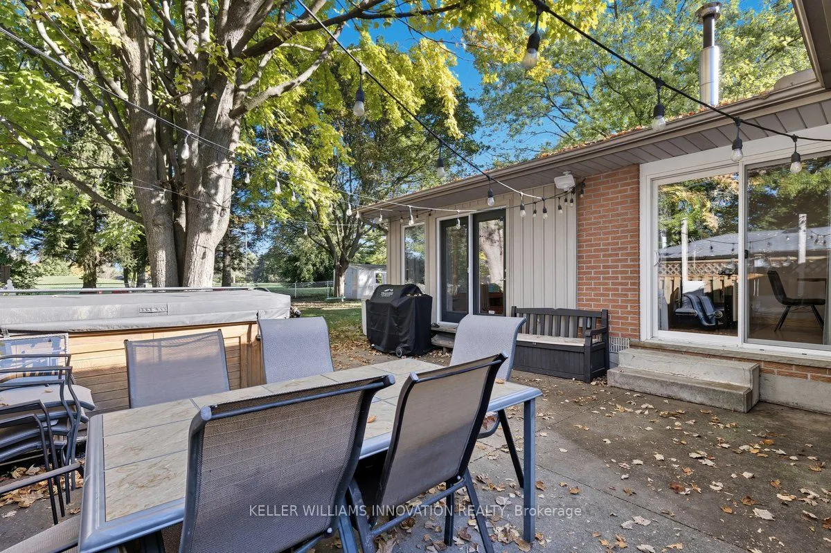 40 Rennie Drive