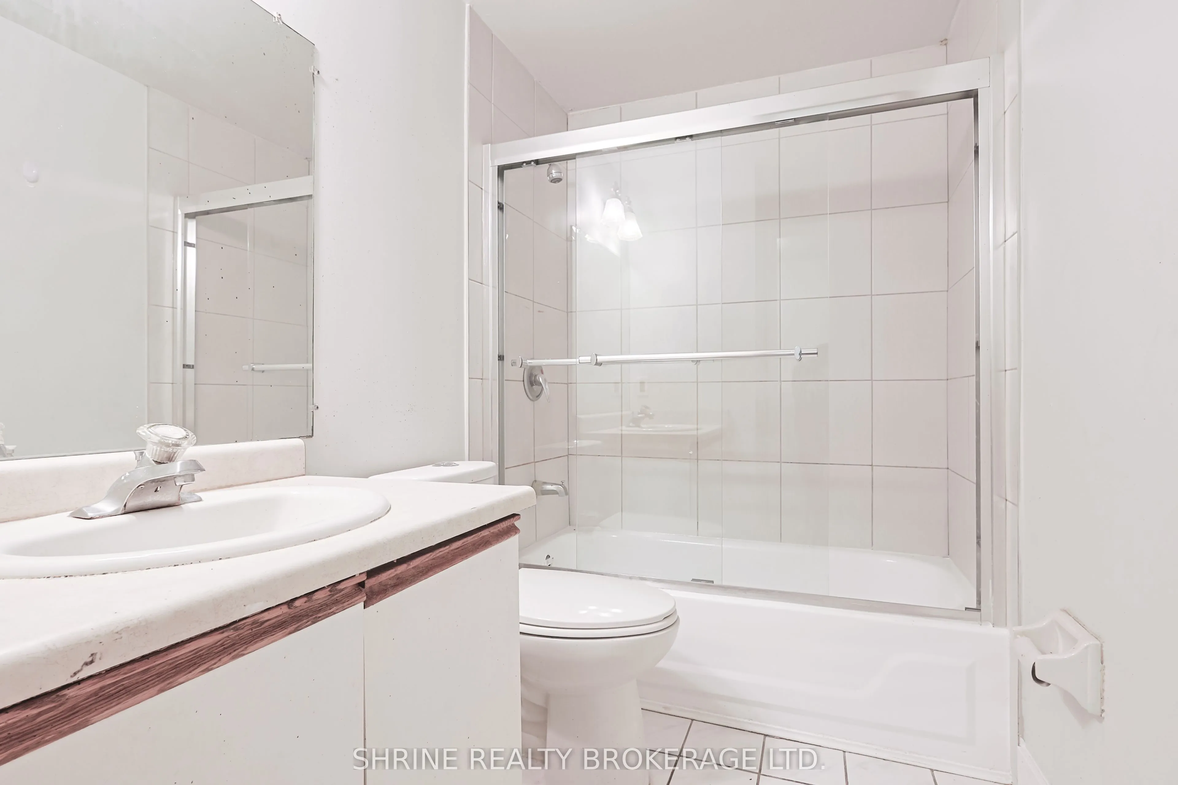 577 THIRD Street, #22