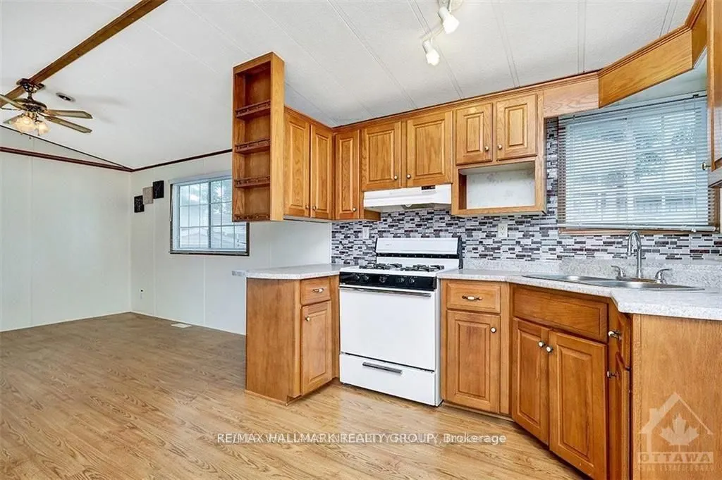 2 Spring Lake Private