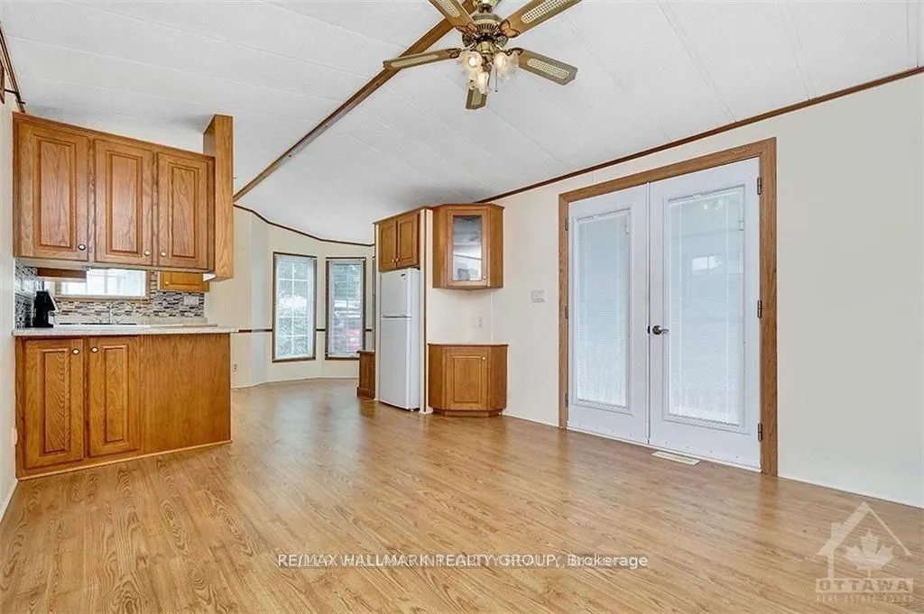 2 Spring Lake Private