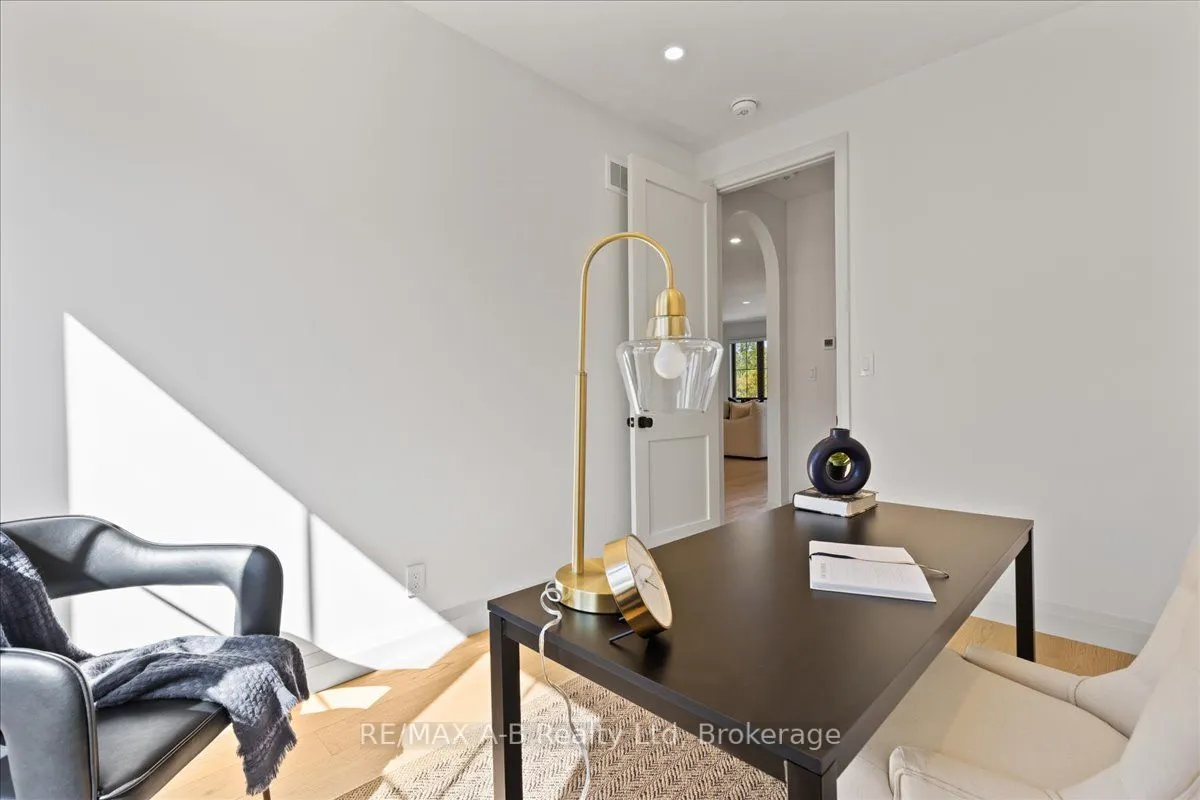 53 WORSLEY Street