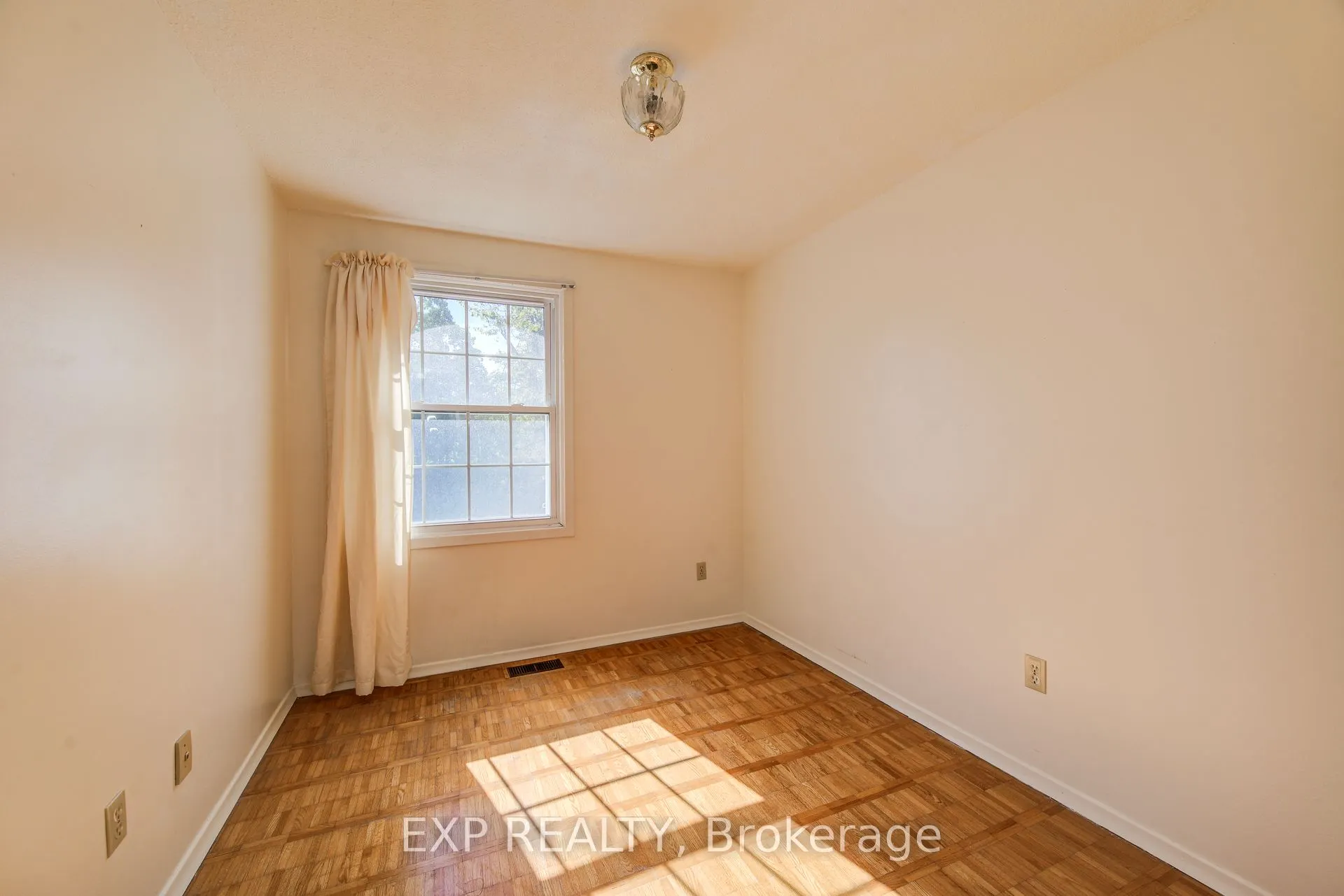 383 Edinburgh Street S, #22