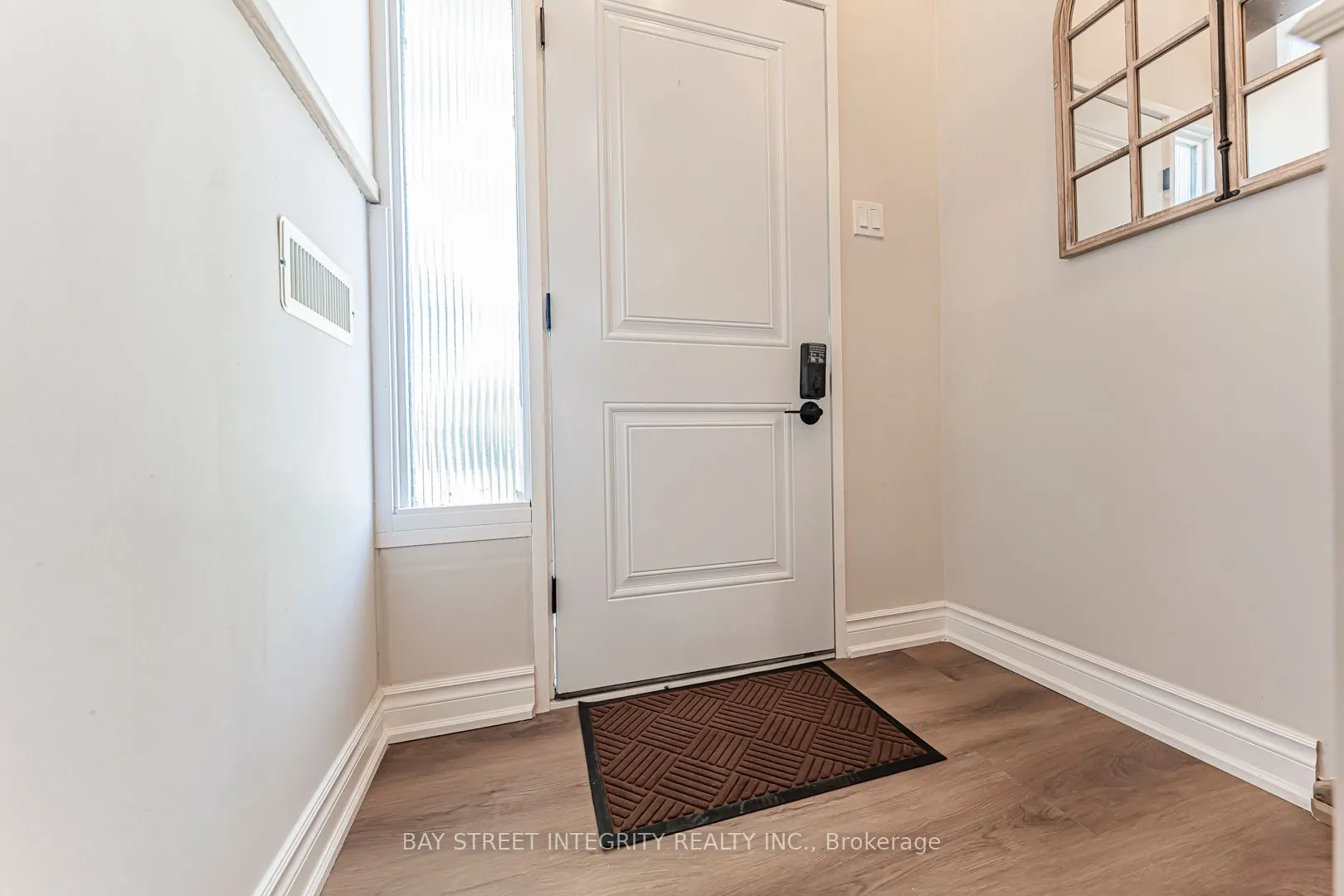 323 Clifton Road