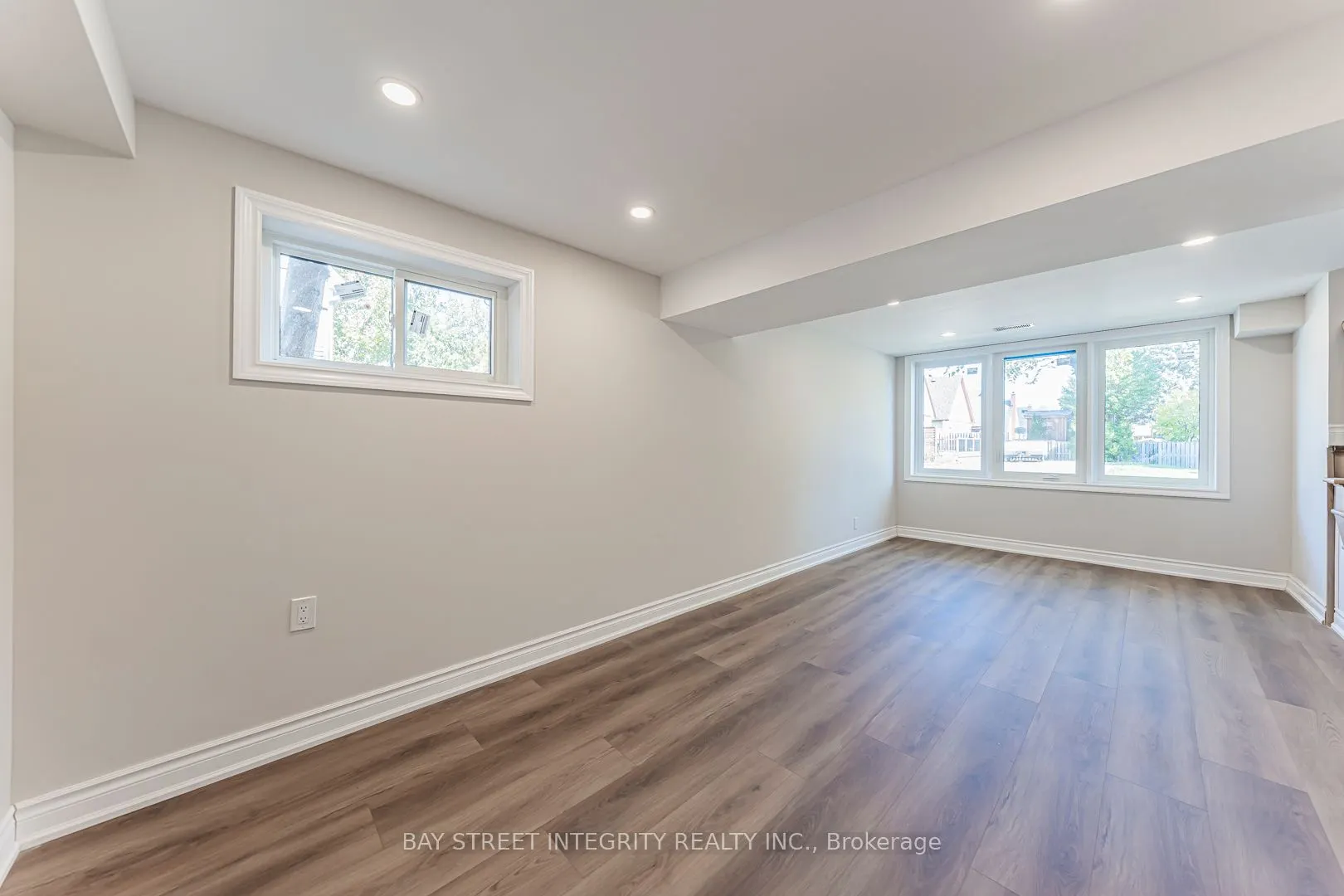 323 Clifton Road
