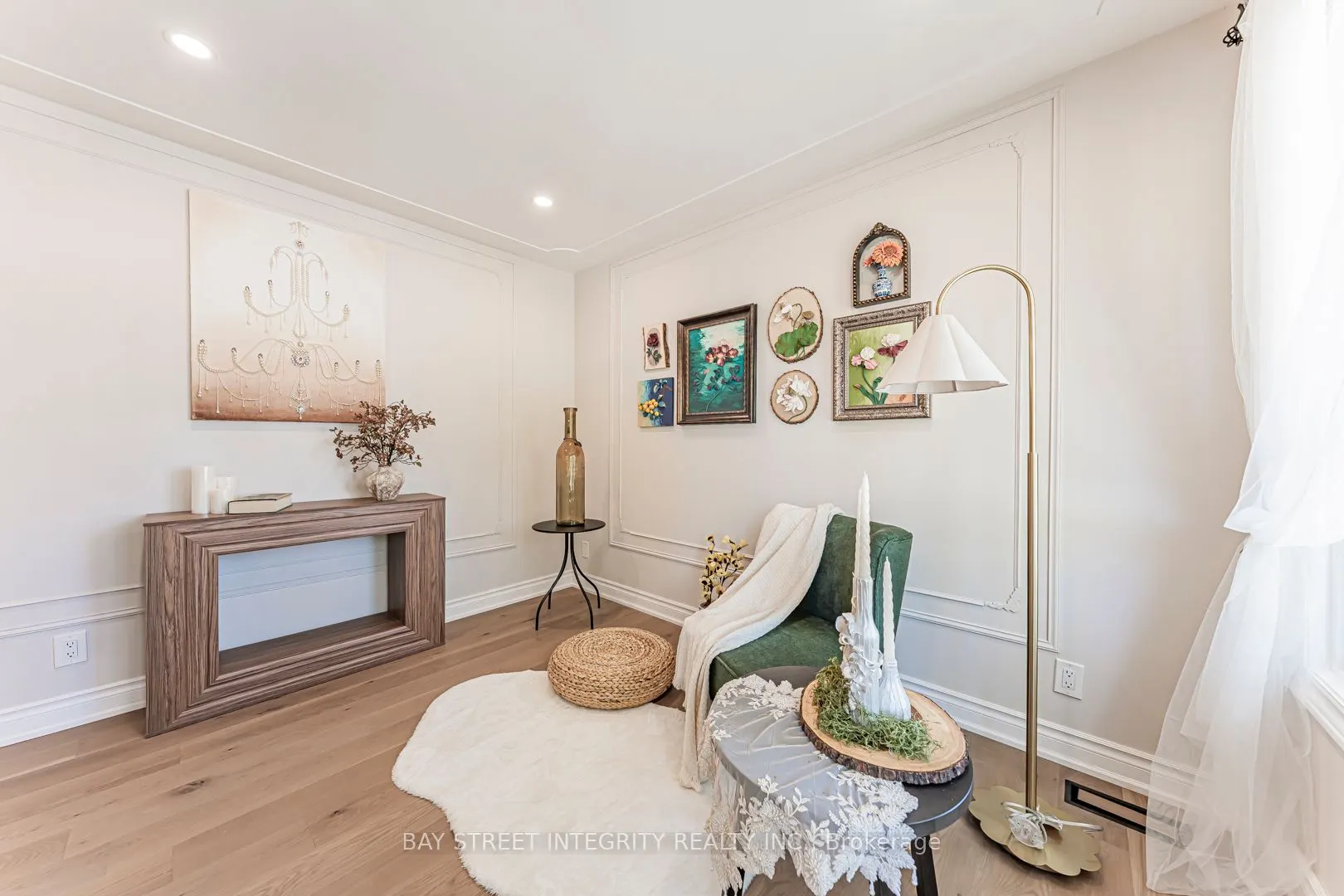 323 Clifton Road