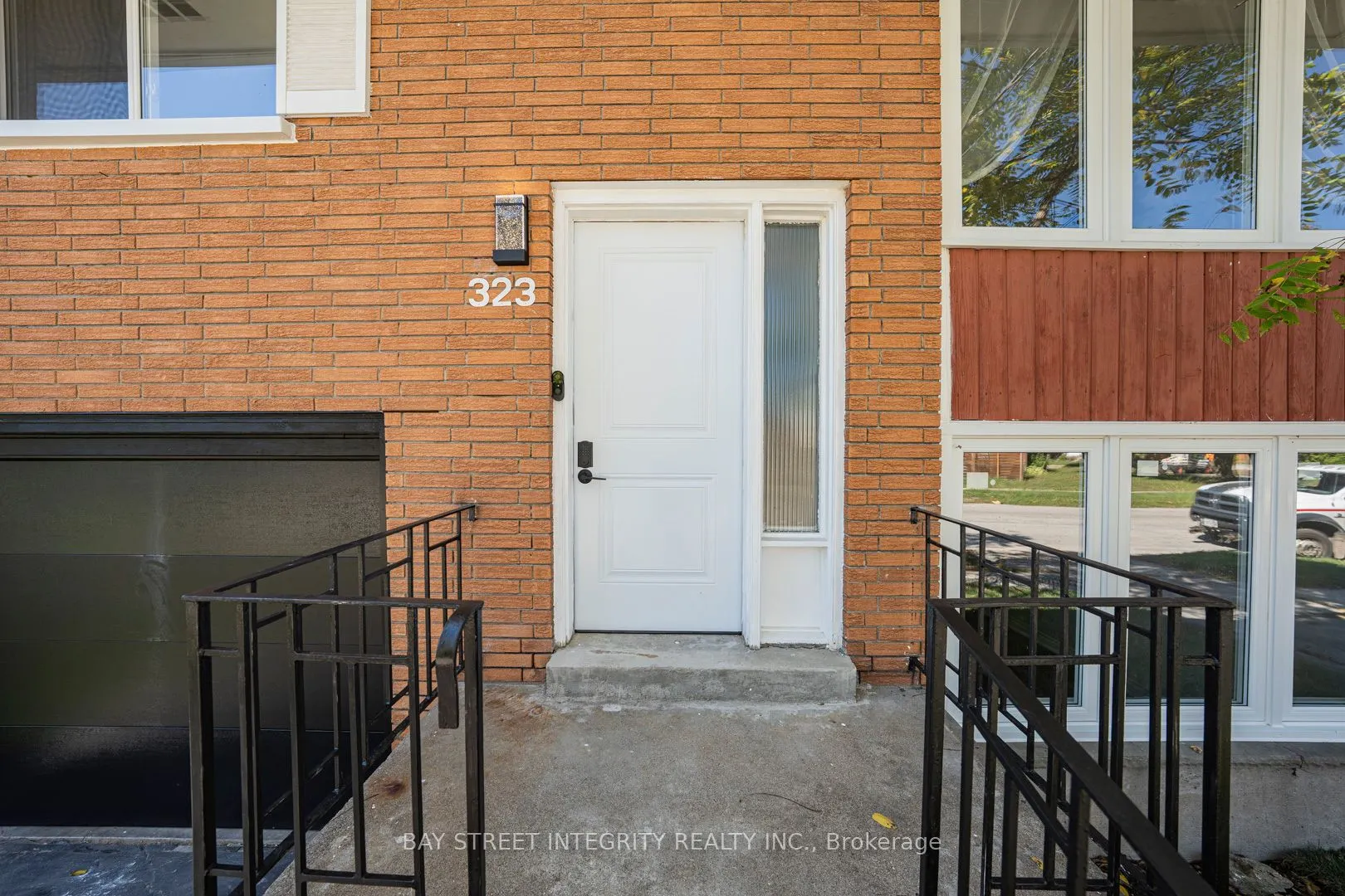 323 Clifton Road