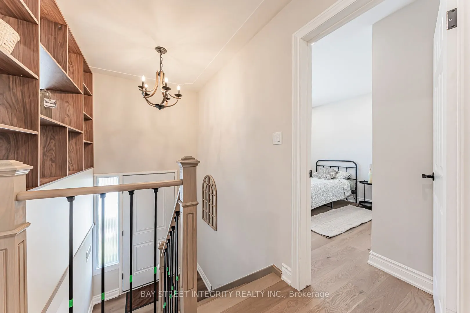 323 Clifton Road