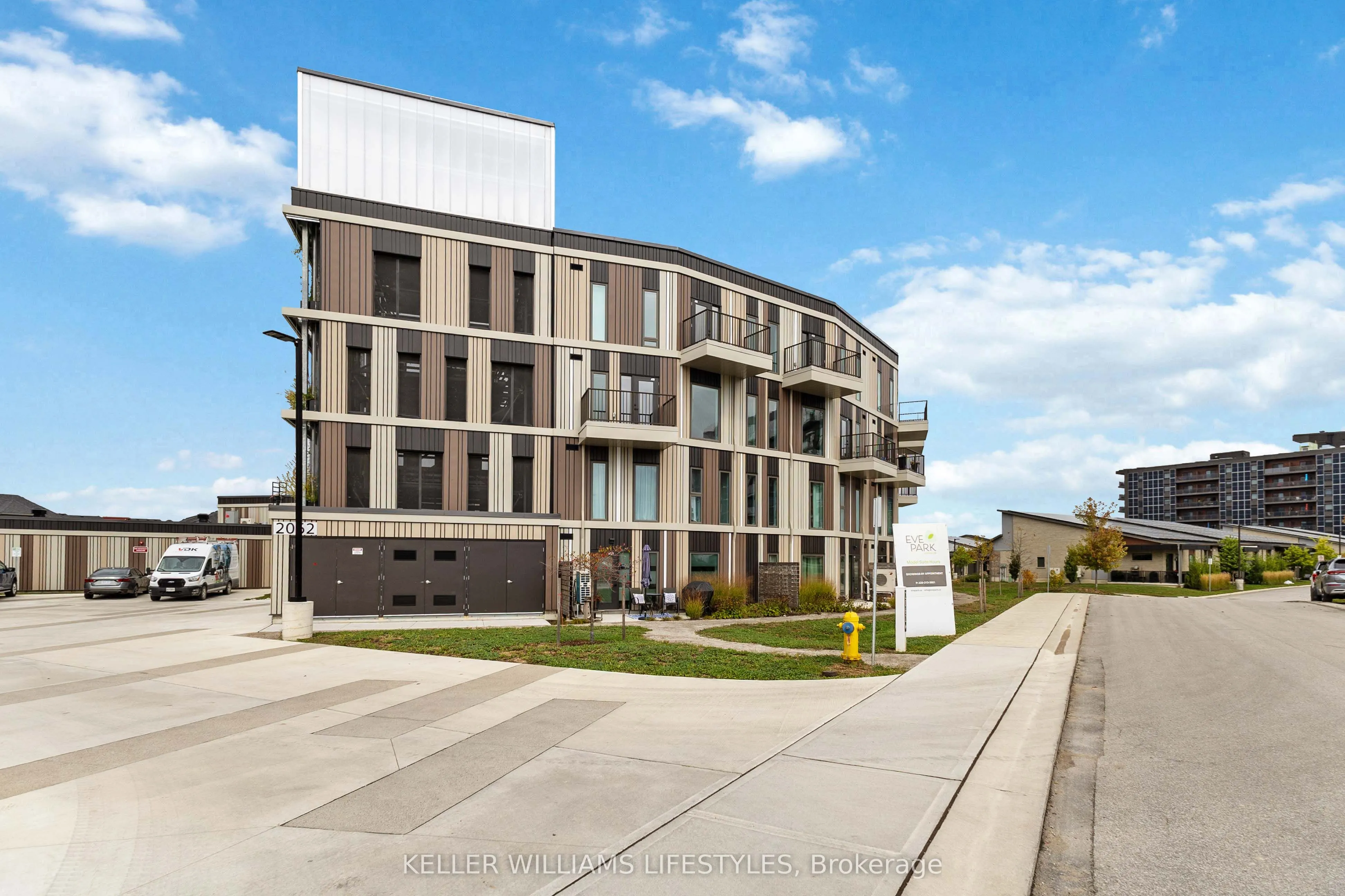 2082 Lumen Drive, #B117