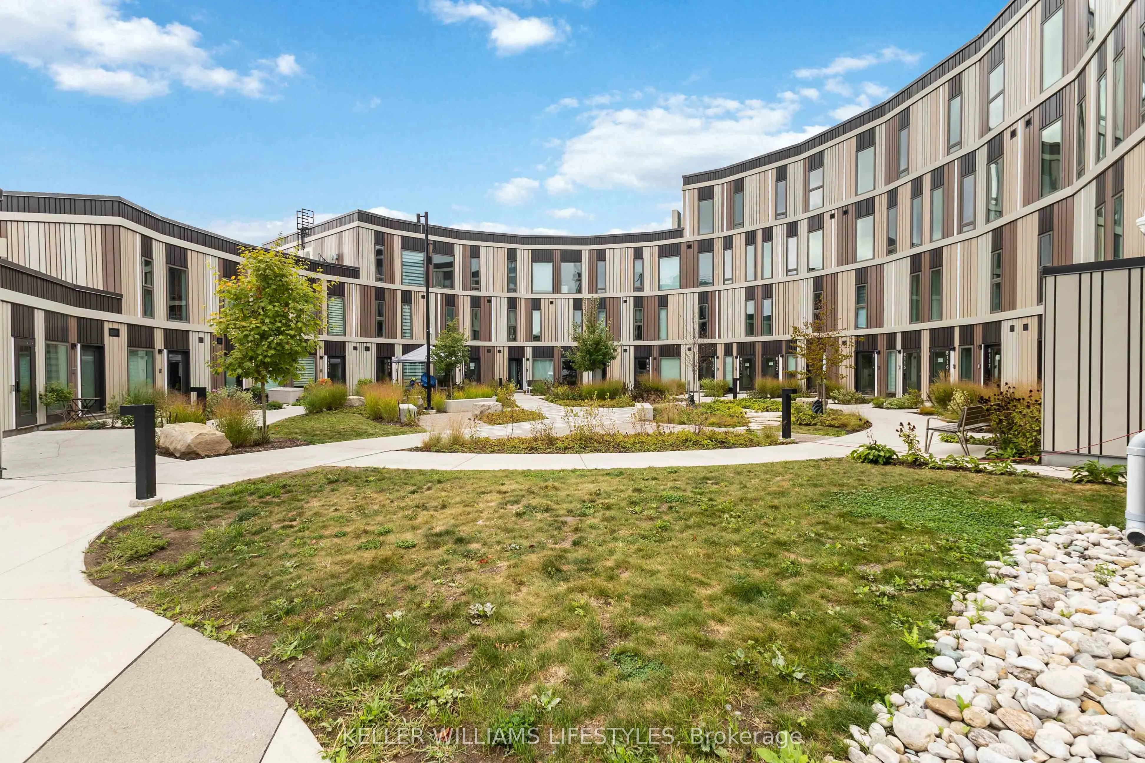 2082 Lumen Drive, #B117