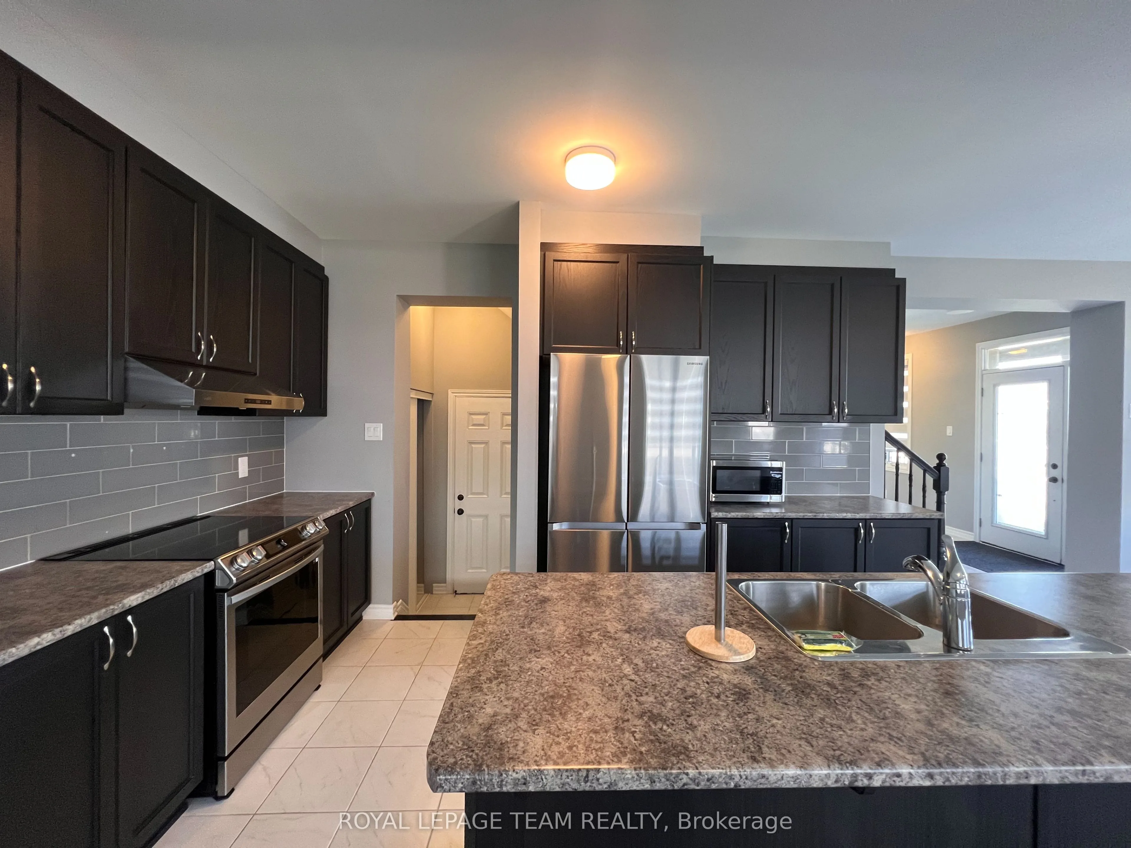 965 Fameflower Street