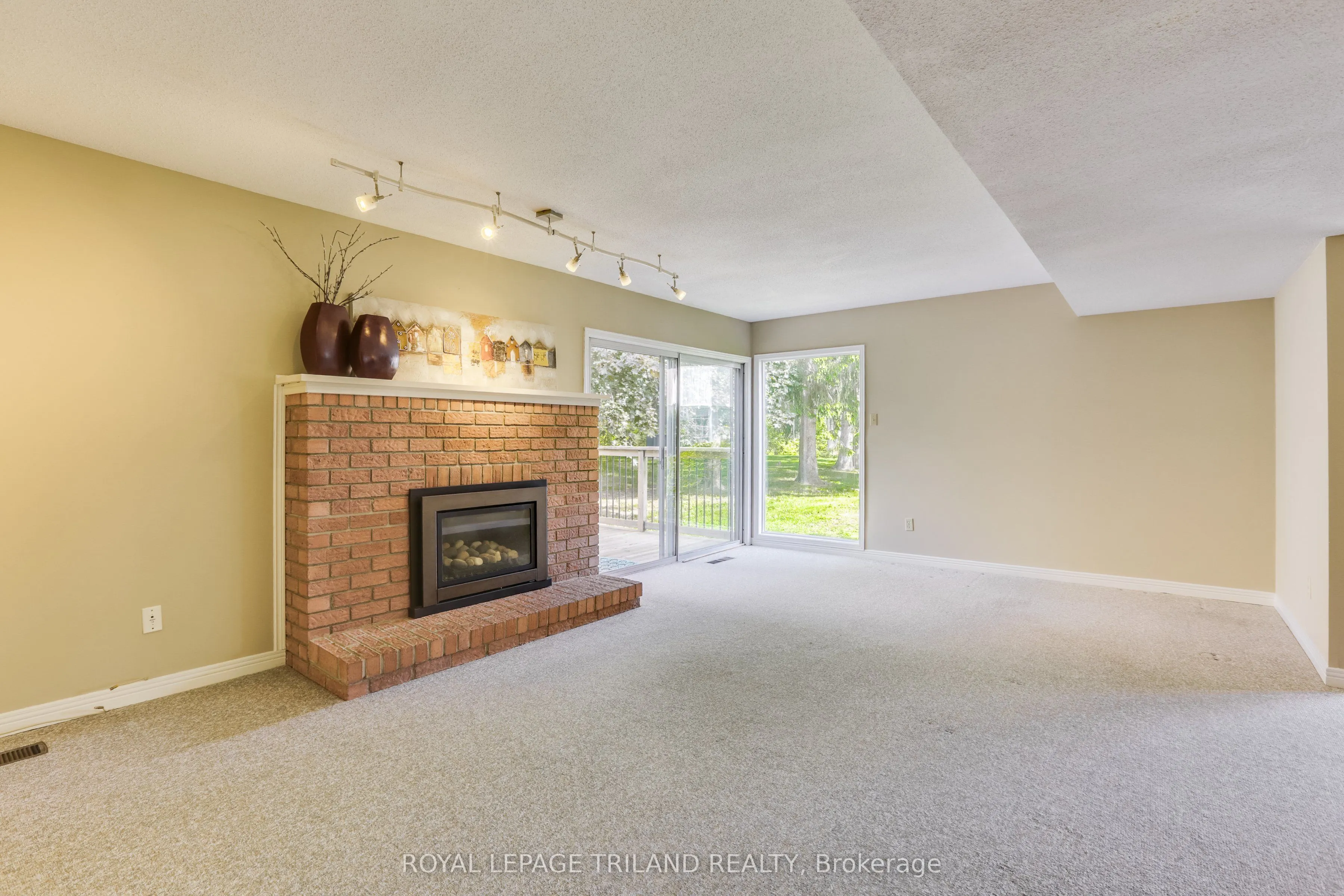 703 WINDERMERE Road, #77