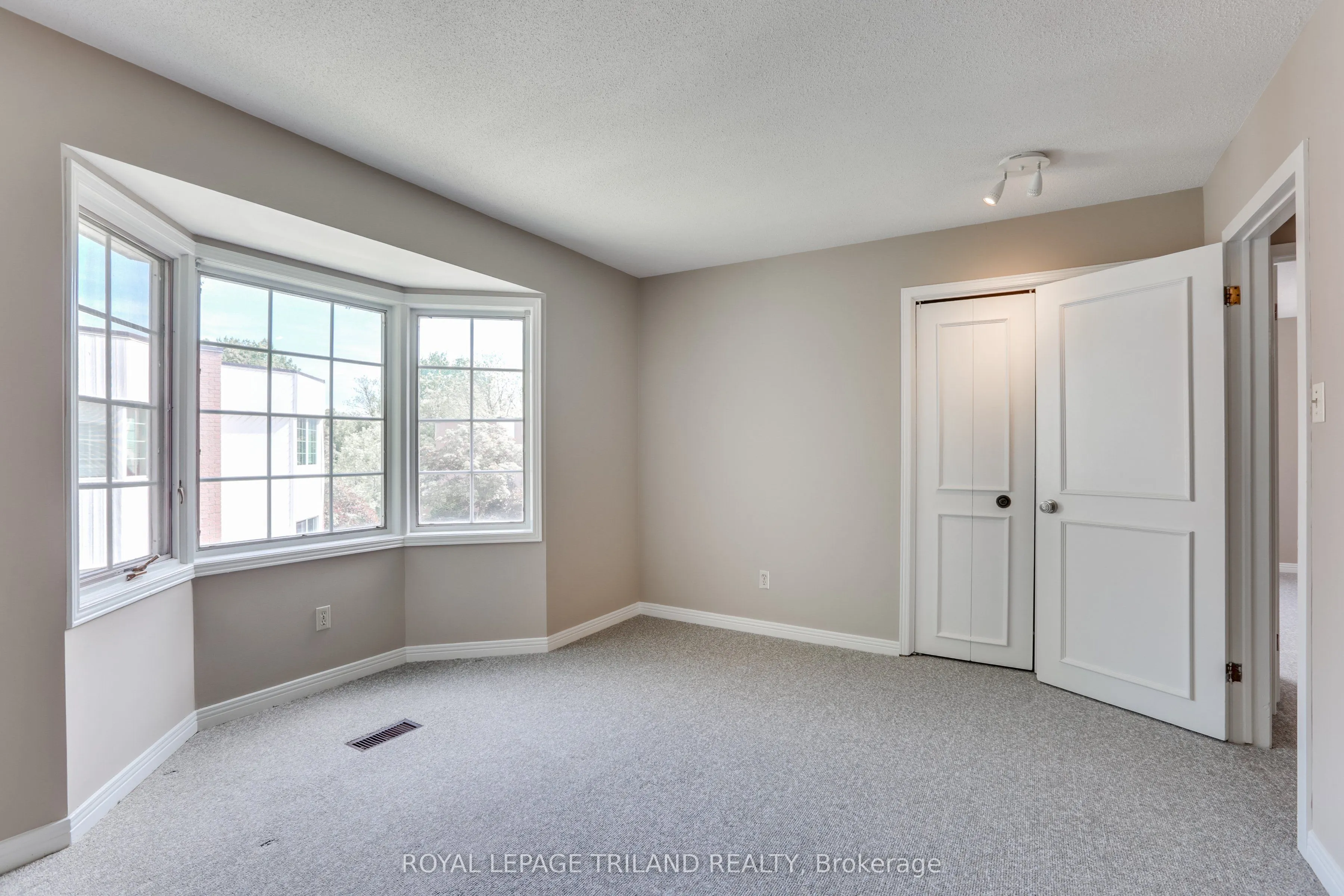703 WINDERMERE Road, #77