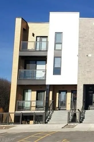 261 Woodbine Avenue, #E11