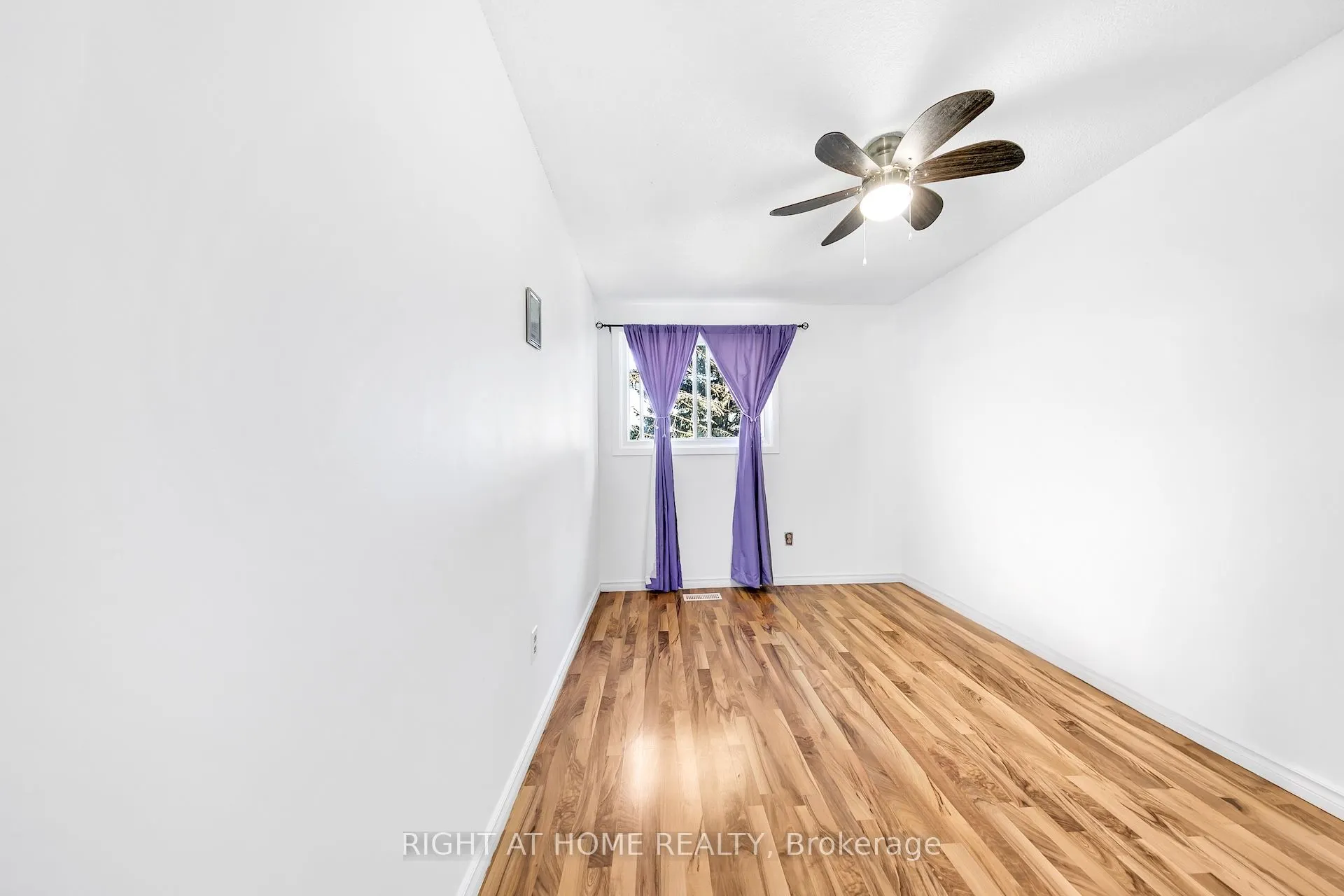 1460 Garth Street W, #6
