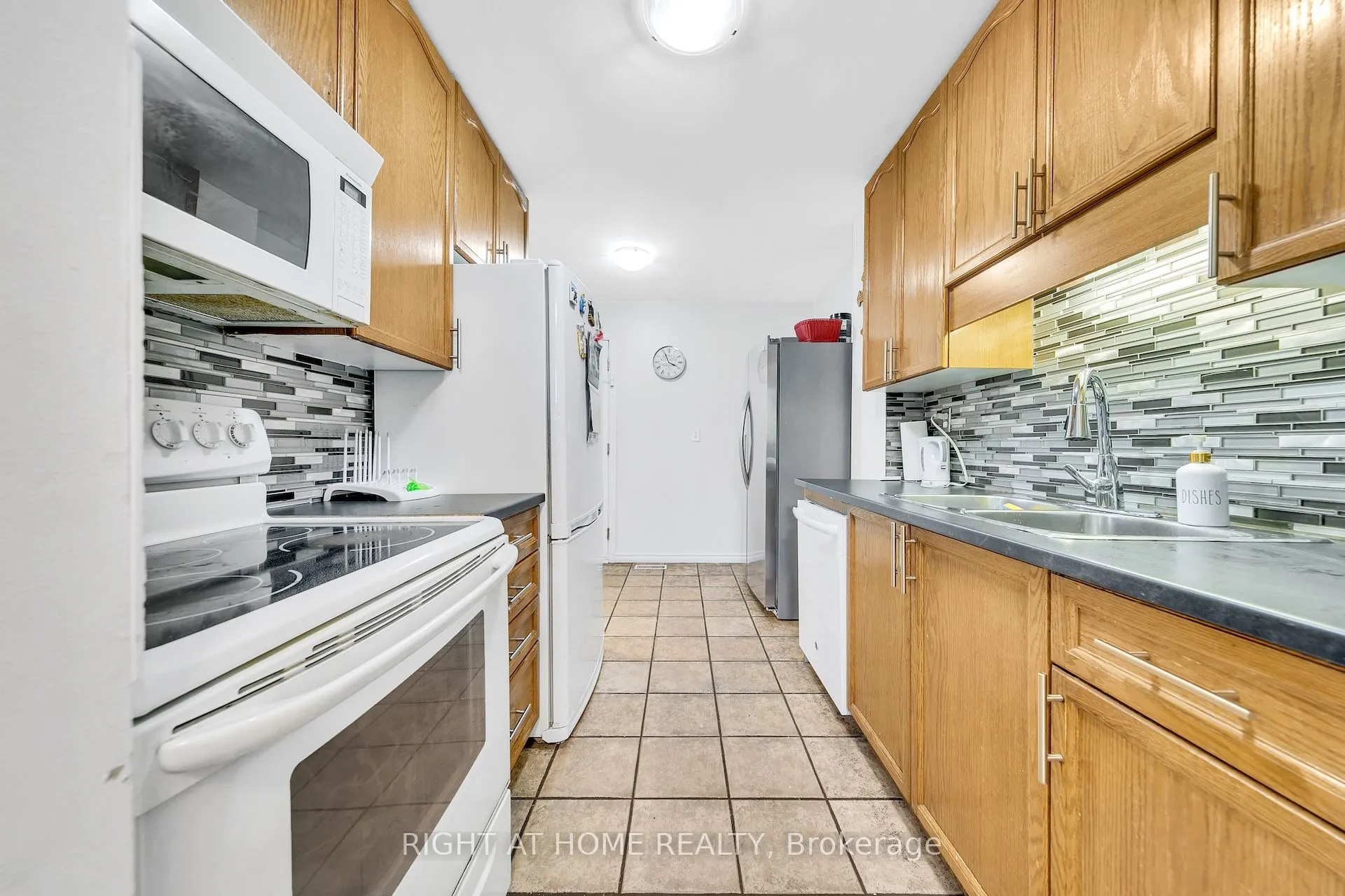 1460 Garth Street W, #6