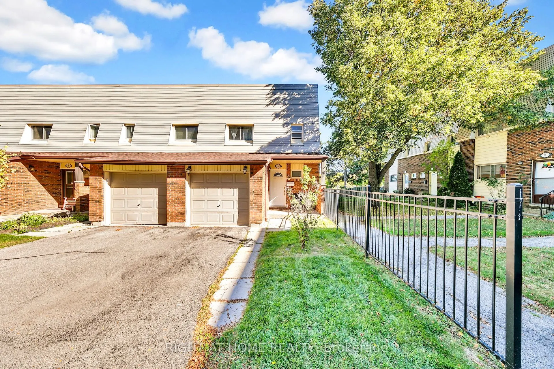 1460 Garth Street W, #6