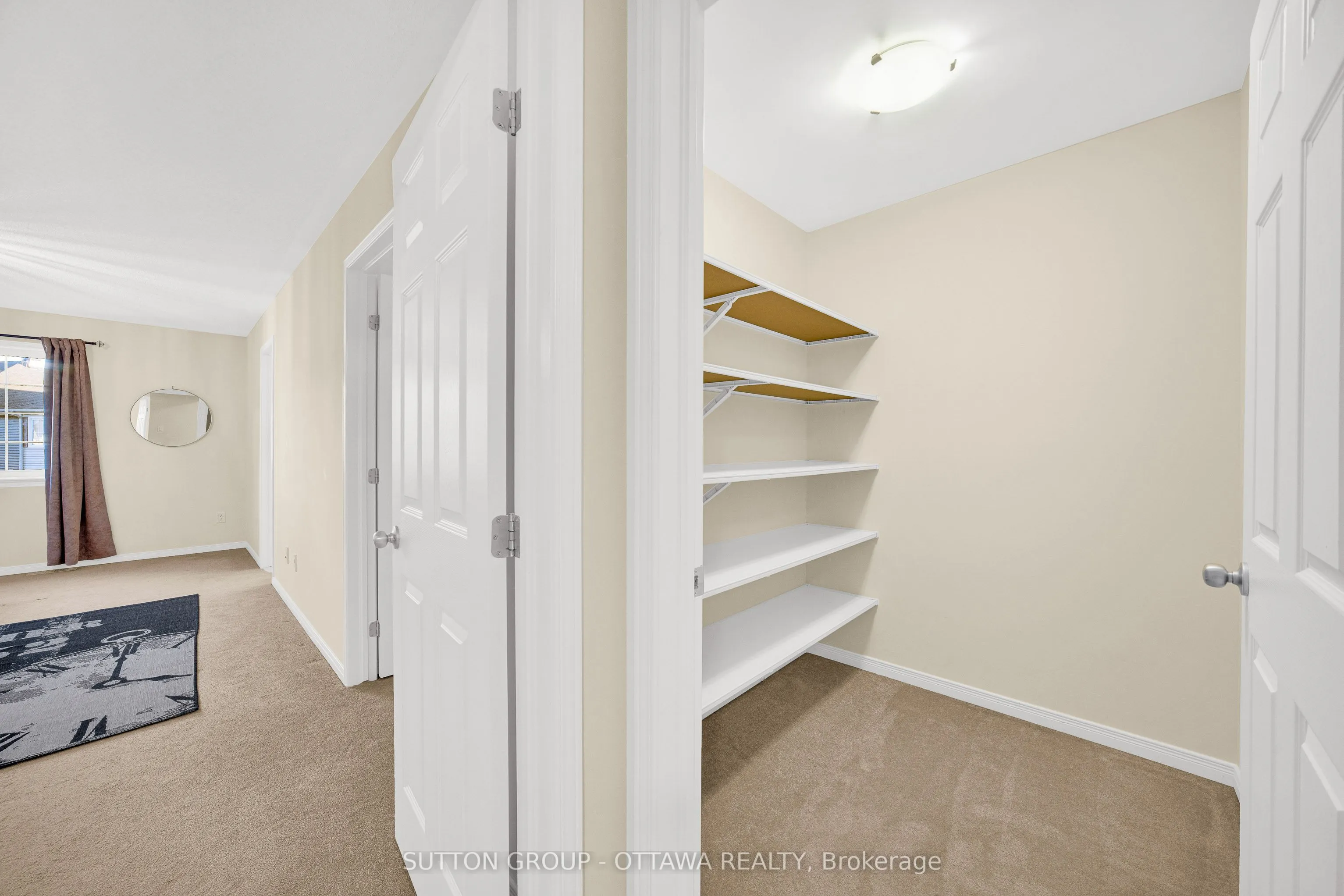 747 Oakglade Avenue