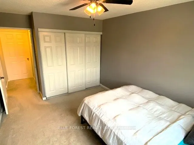 5 Valleyside Drive N, #301