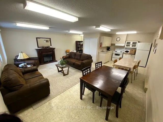 5 Valleyside Drive N, #301