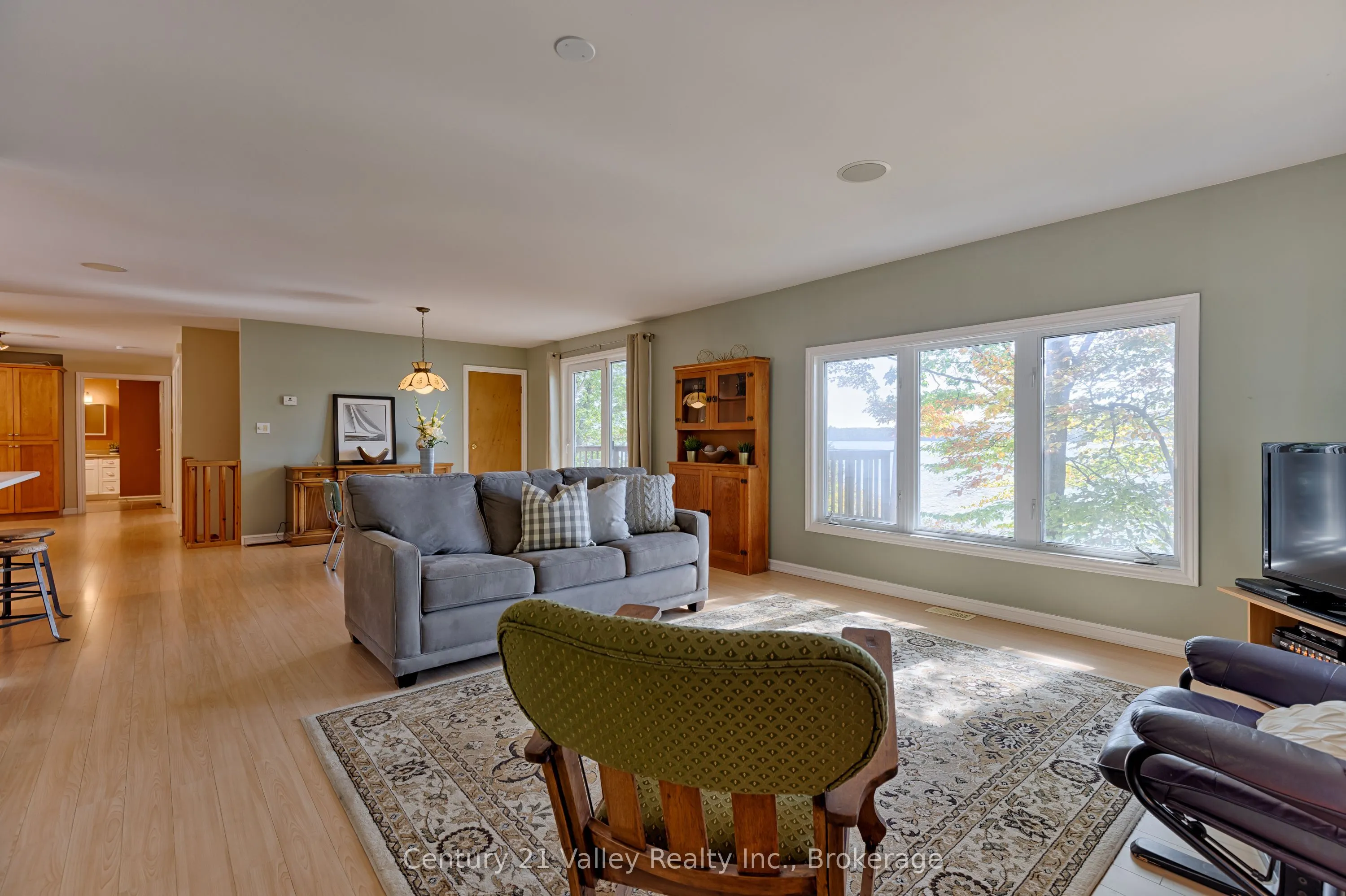 165 Settlers Way