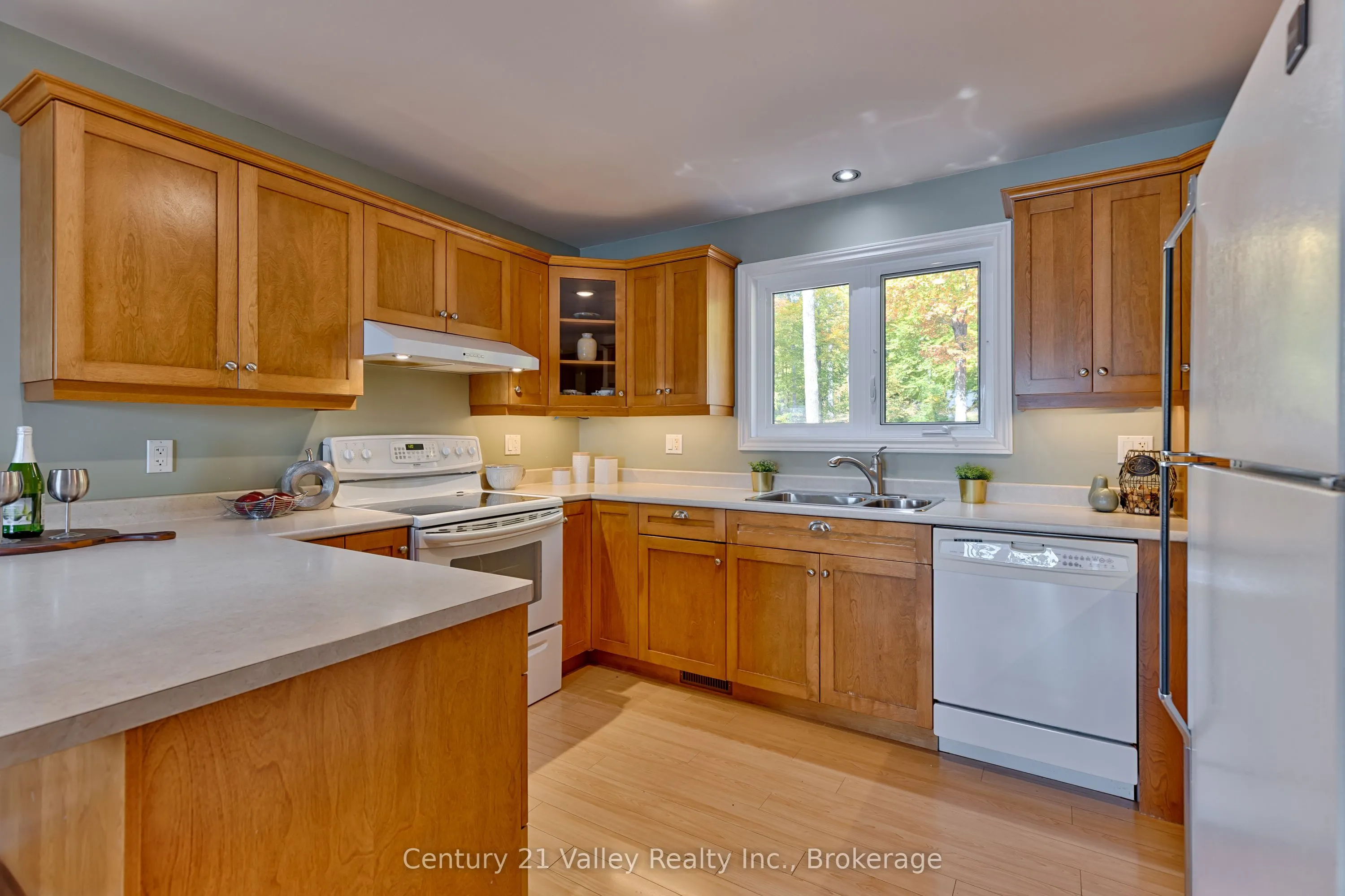 165 Settlers Way