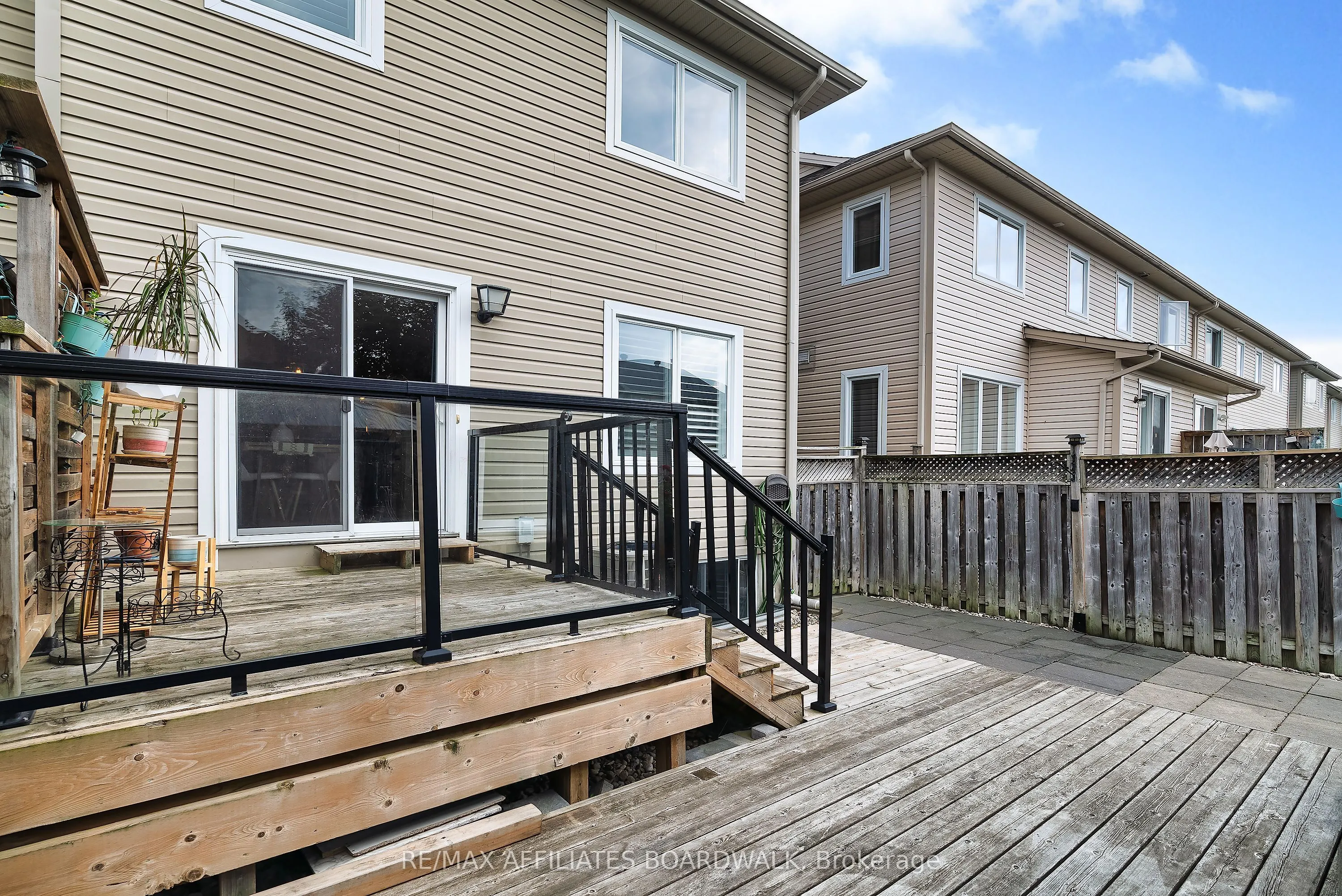317 Glenbrae Avenue