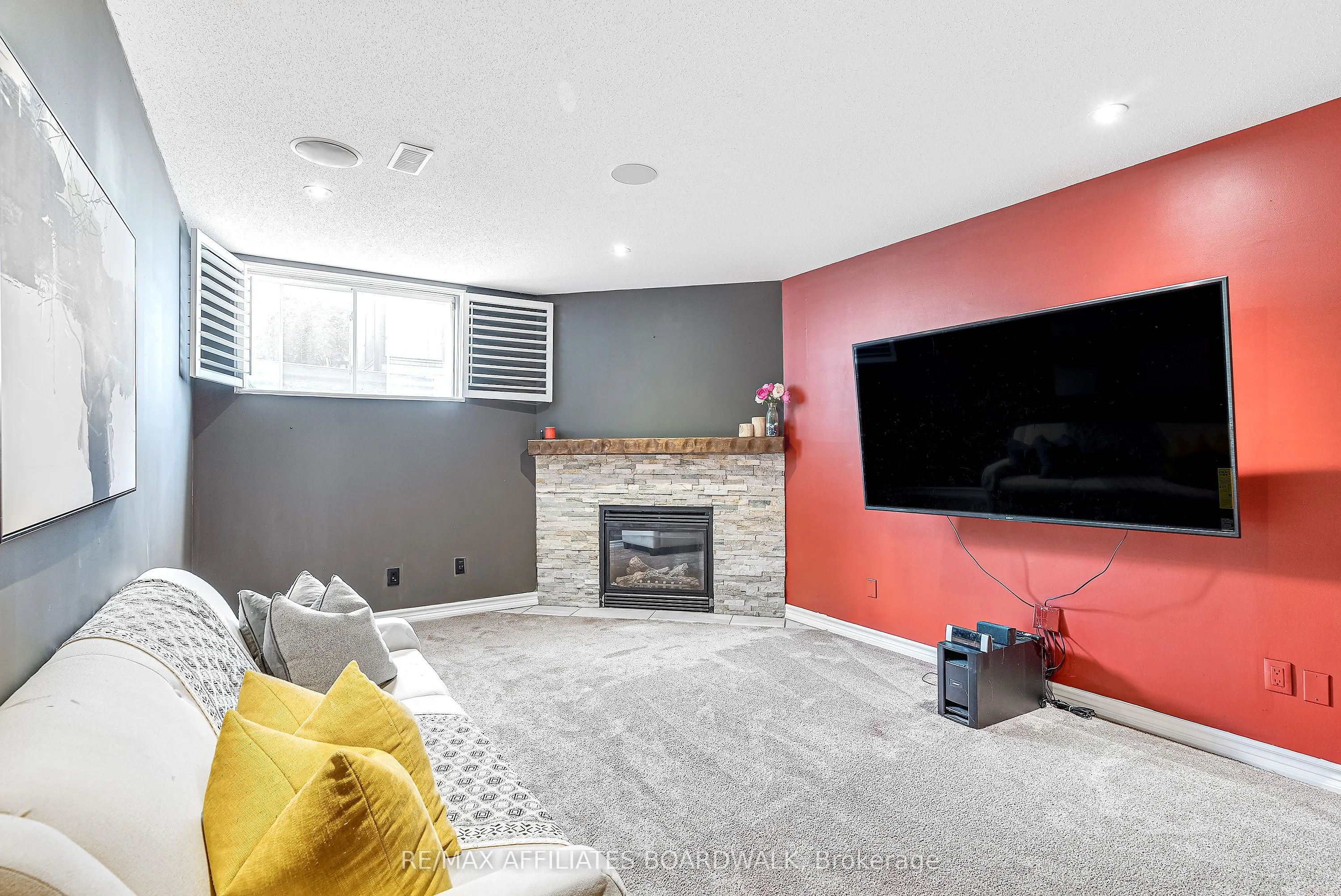 317 Glenbrae Avenue